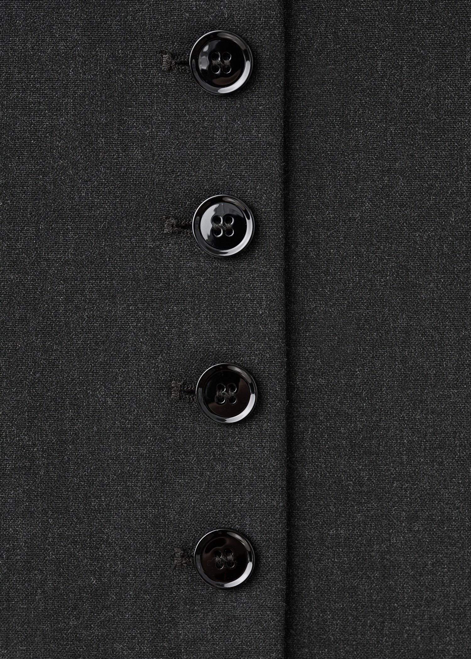 Round-neck suit waistcoat - Details of the article 8