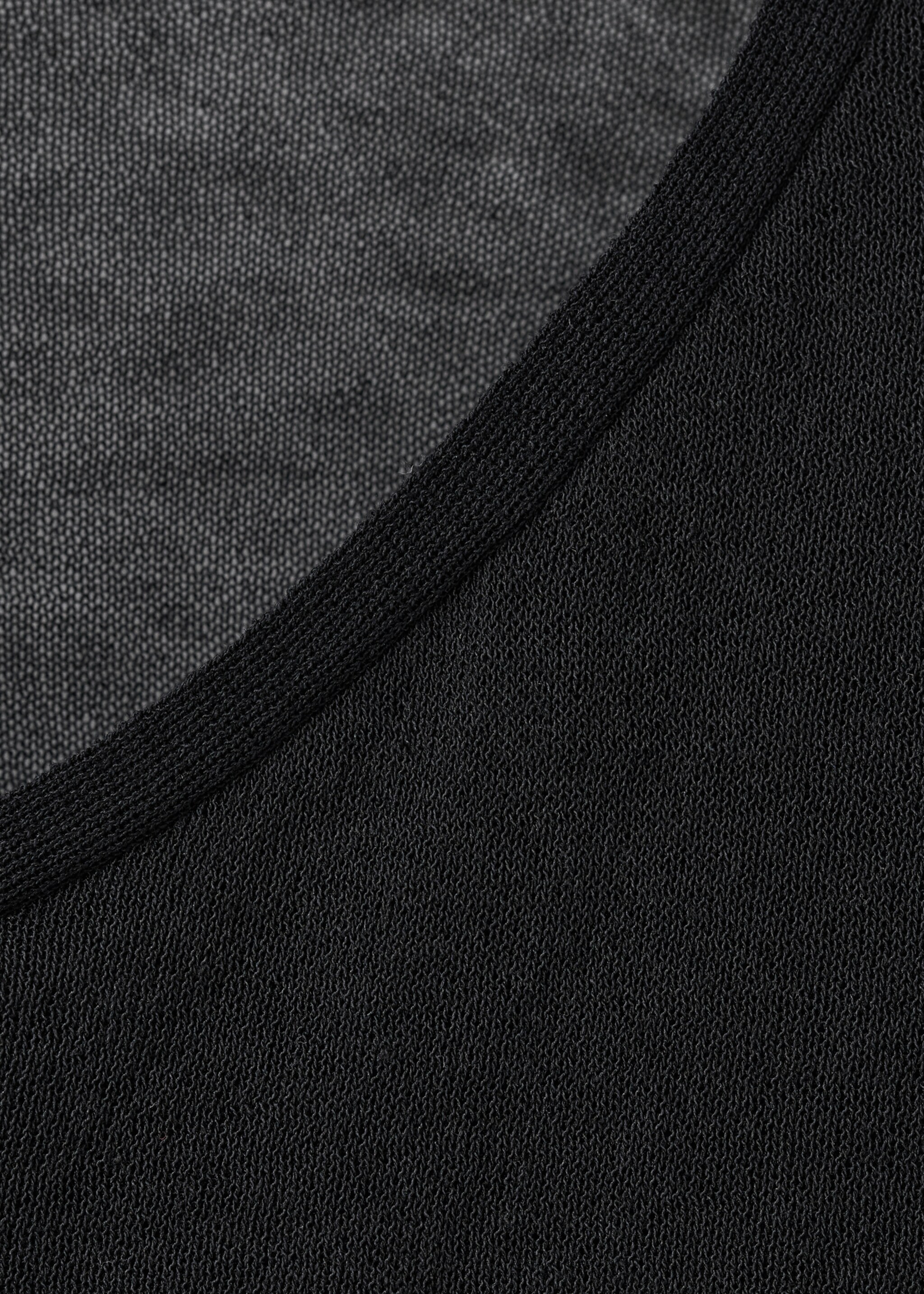 Asymmetrical neck T-shirt - Details of the article 8, Black. Ref: 17067762-00.