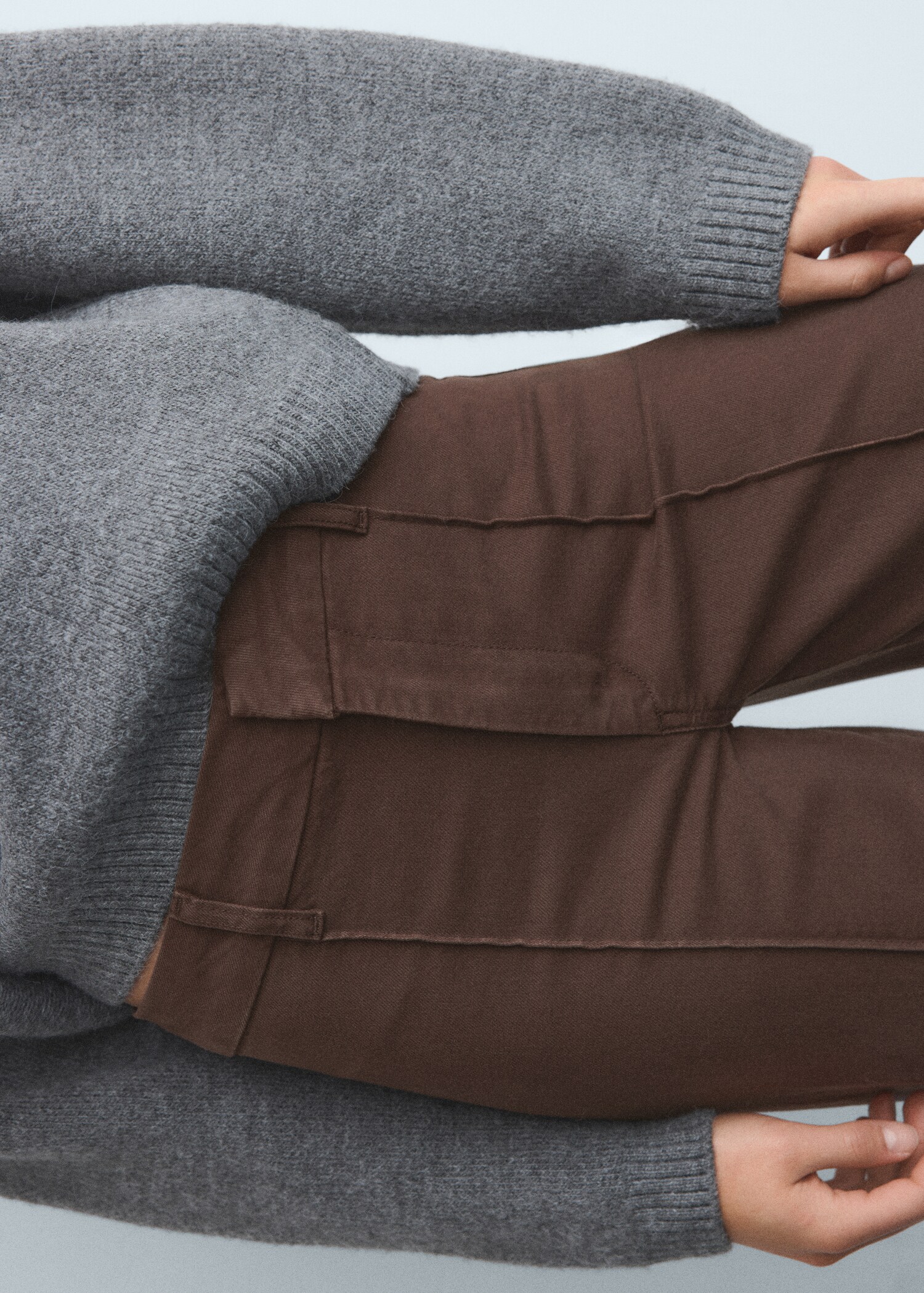 High-waisted wide-leg jeans with stitching - Details of the article 6