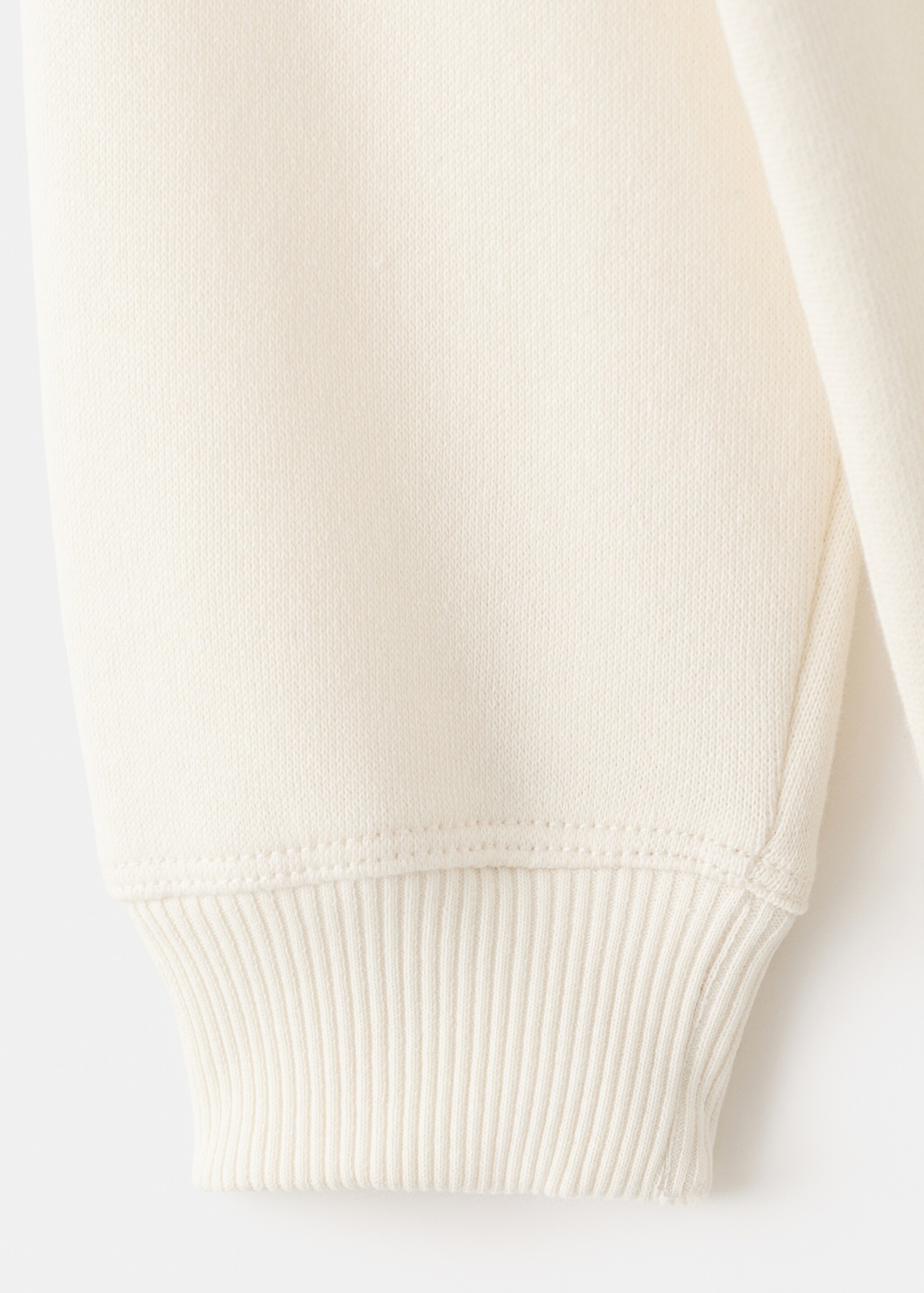 Sudadera estampada capucha - Detalle del artículo 0, Crudo. Ref: 17067772-00.