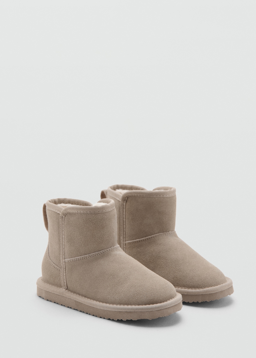 Sheepskin-lined ankle boots