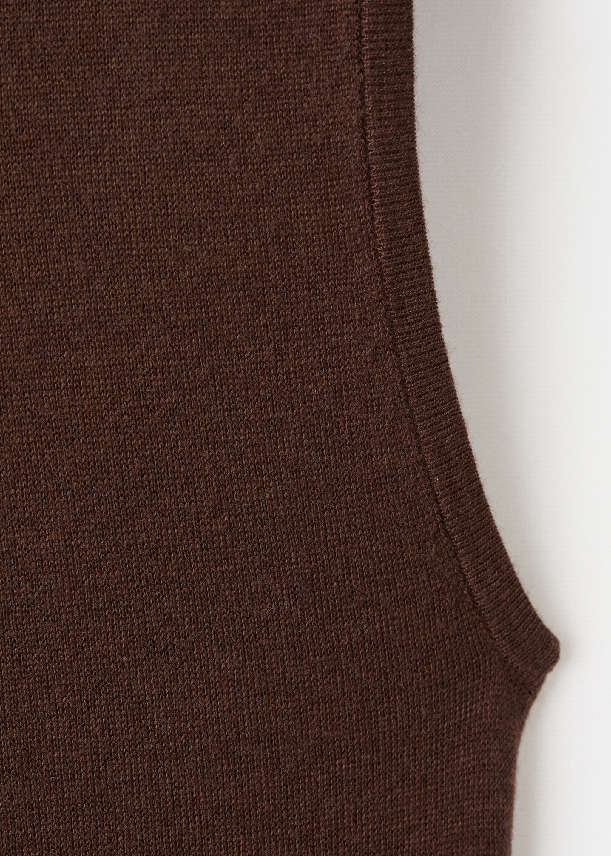 Perkins-neck knitted dress - Details of the article 8, Chocolate. Ref: 17067788-00.