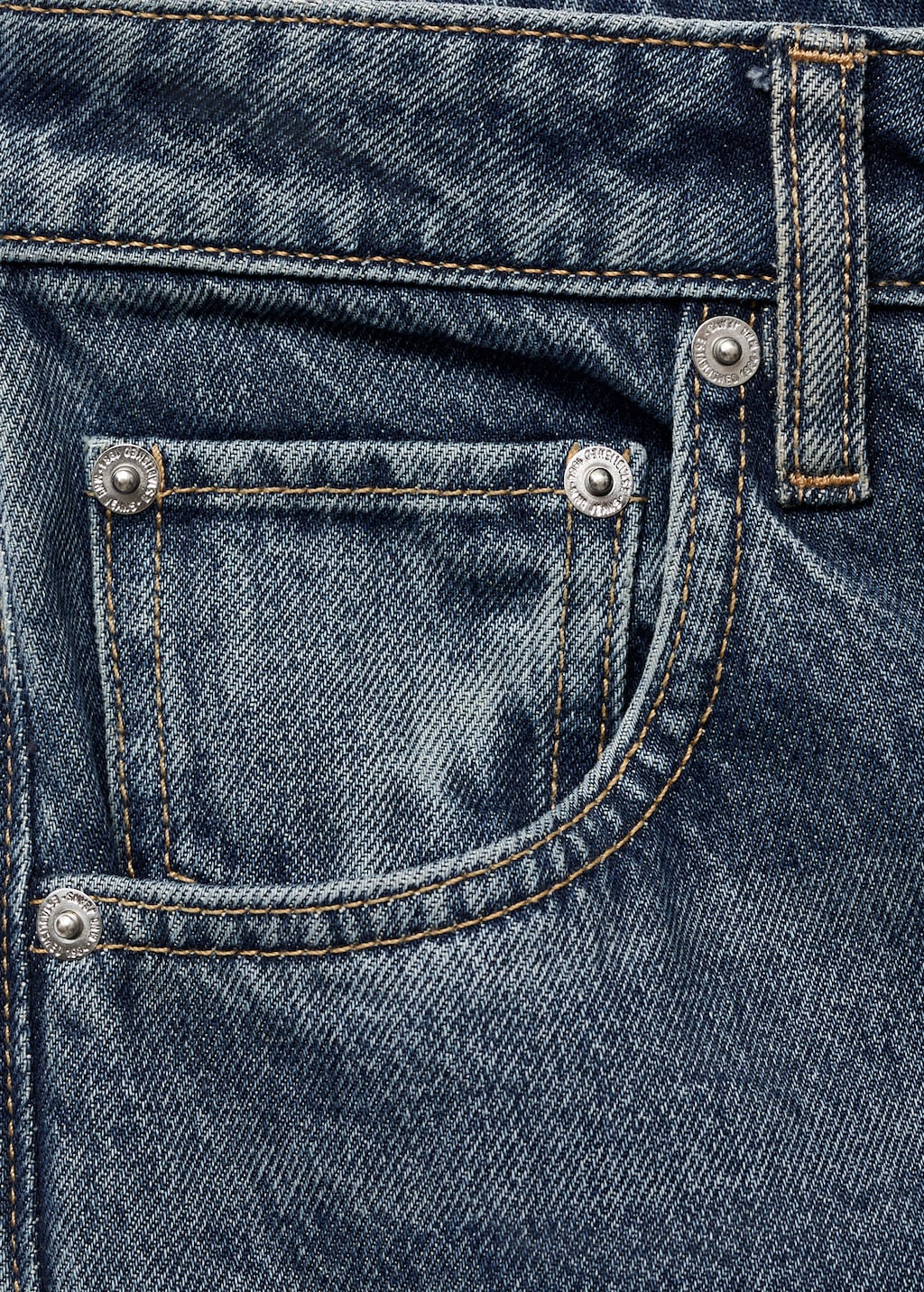 Wide-leg jeans with buttons - Women | MANGO Japan