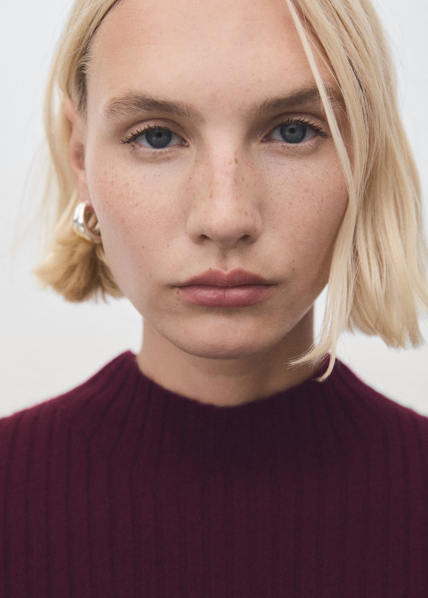 Perkins-neck ribbed dress - Details of the article 1