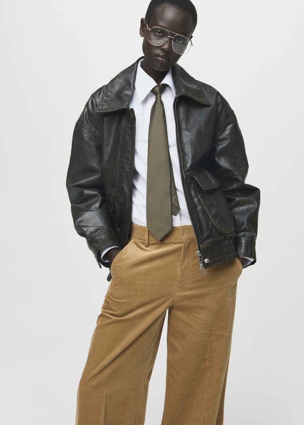 Wide-leg corduroy pants