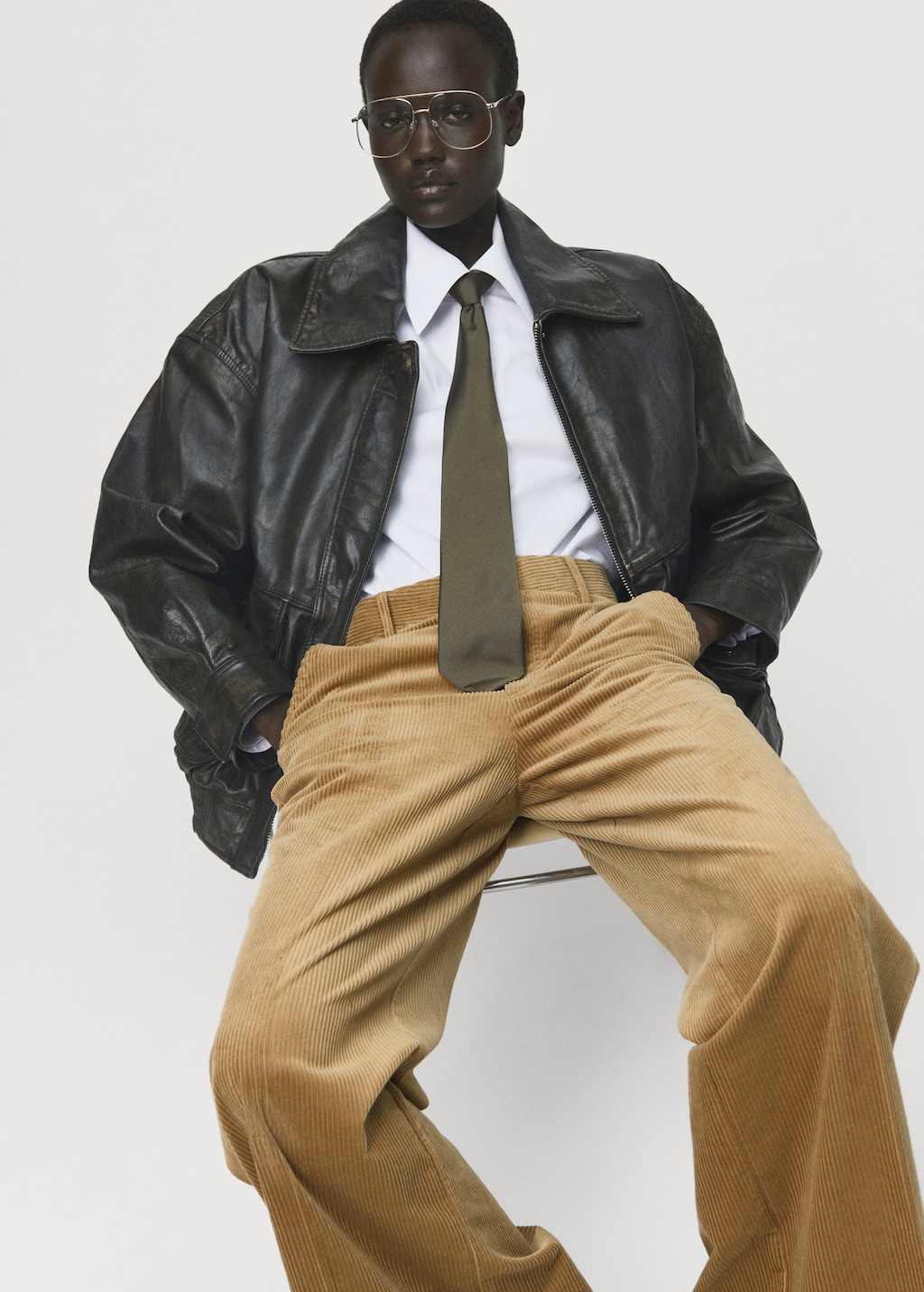 Wide-leg corduroy pants