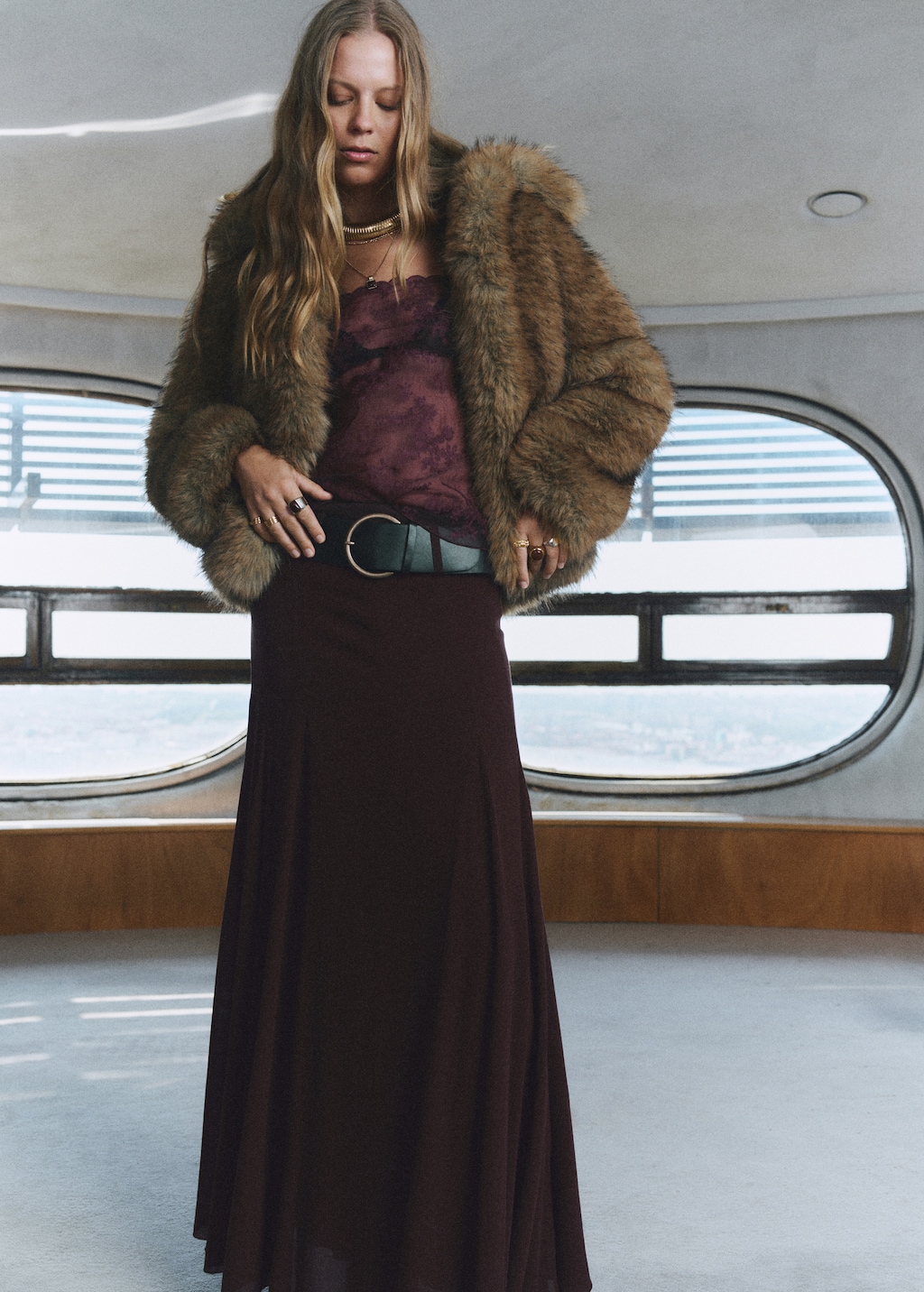 Godet skirt with belt