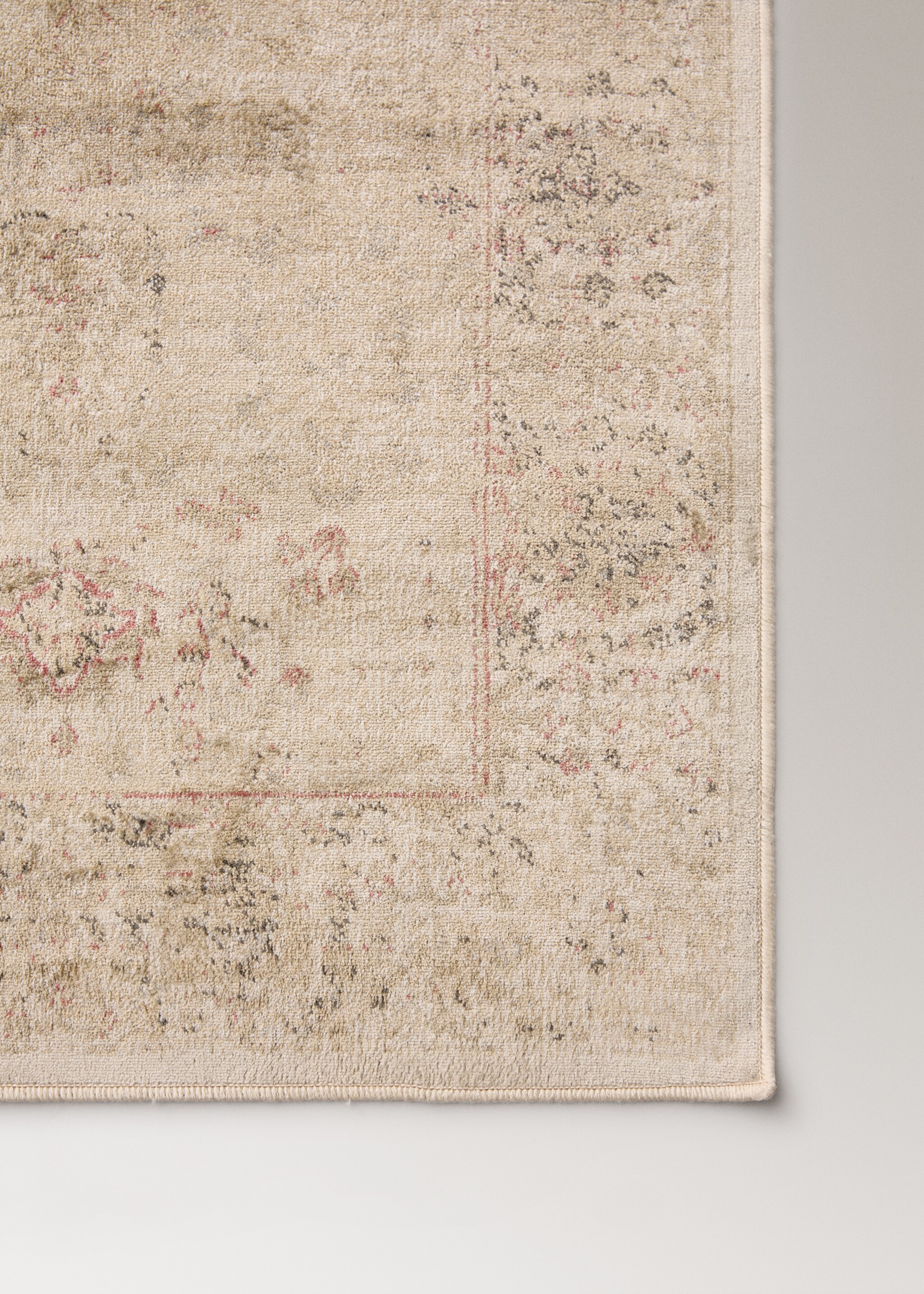 Aged effect rug - Details of the article 1, Grey. Ref: 17067814-00.