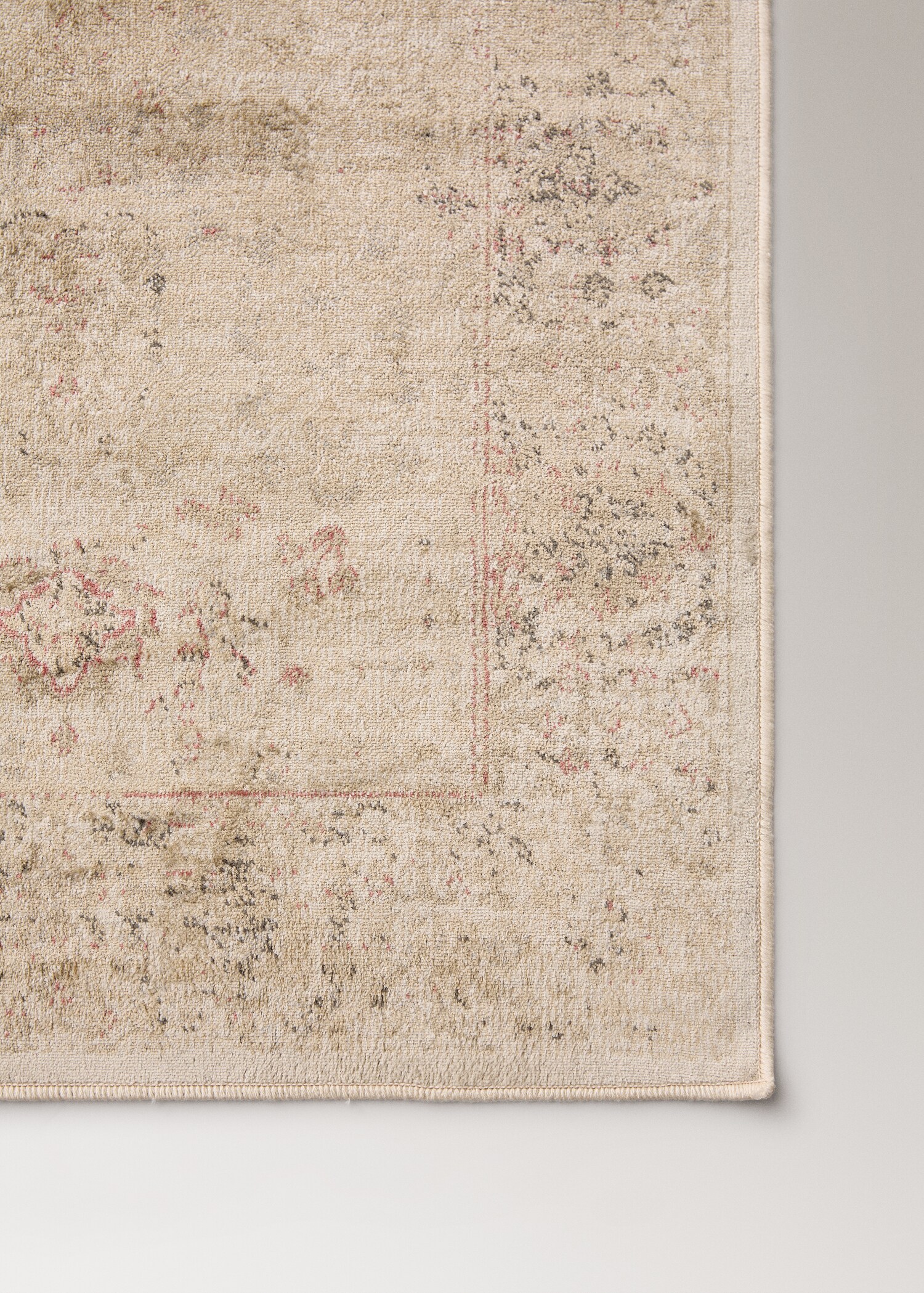 Aged effect rug - Details of the article 1