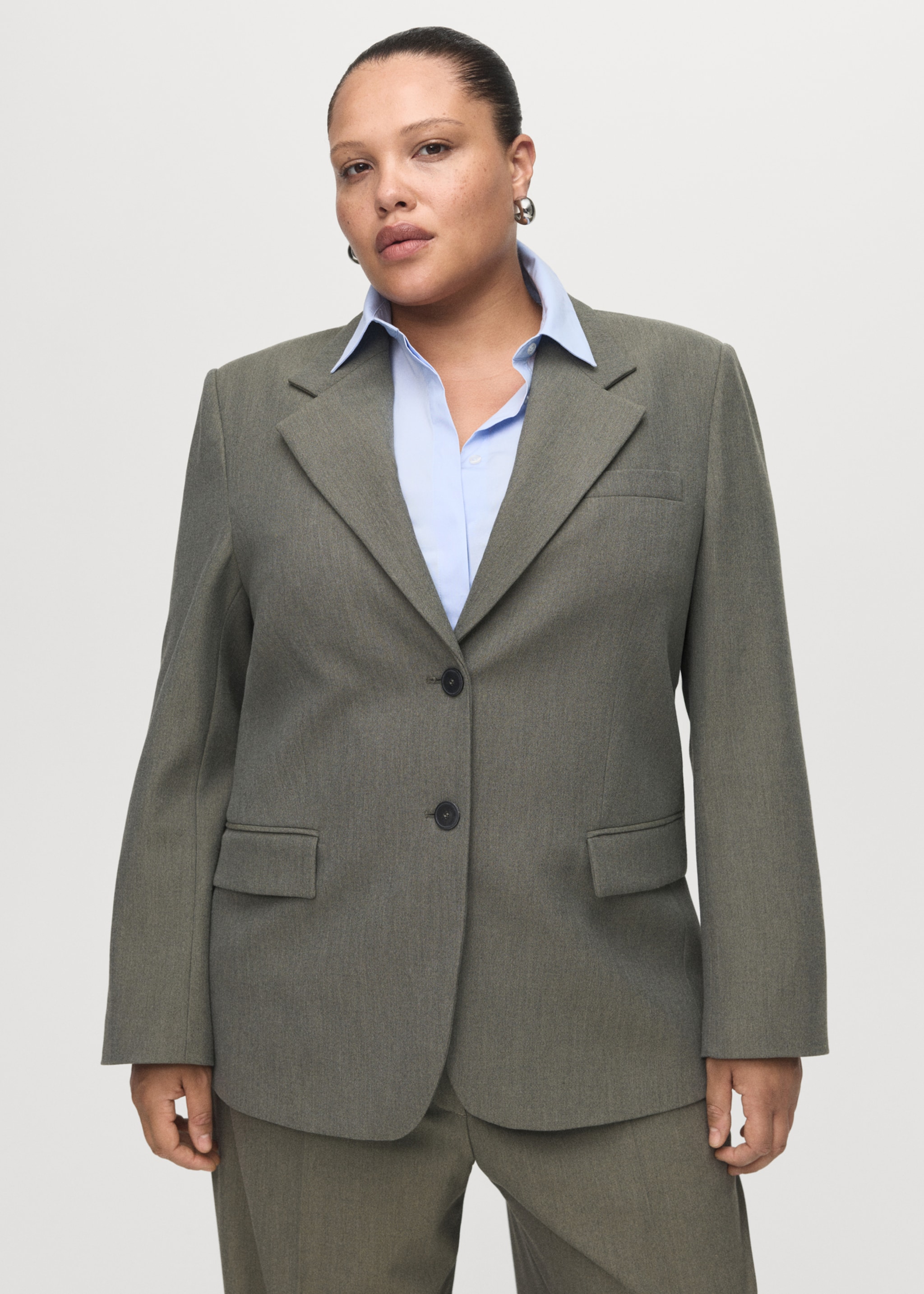 Suit blazer with flap pockets - Details of the article 5, Pastel Green. Ref: 17067818-00.