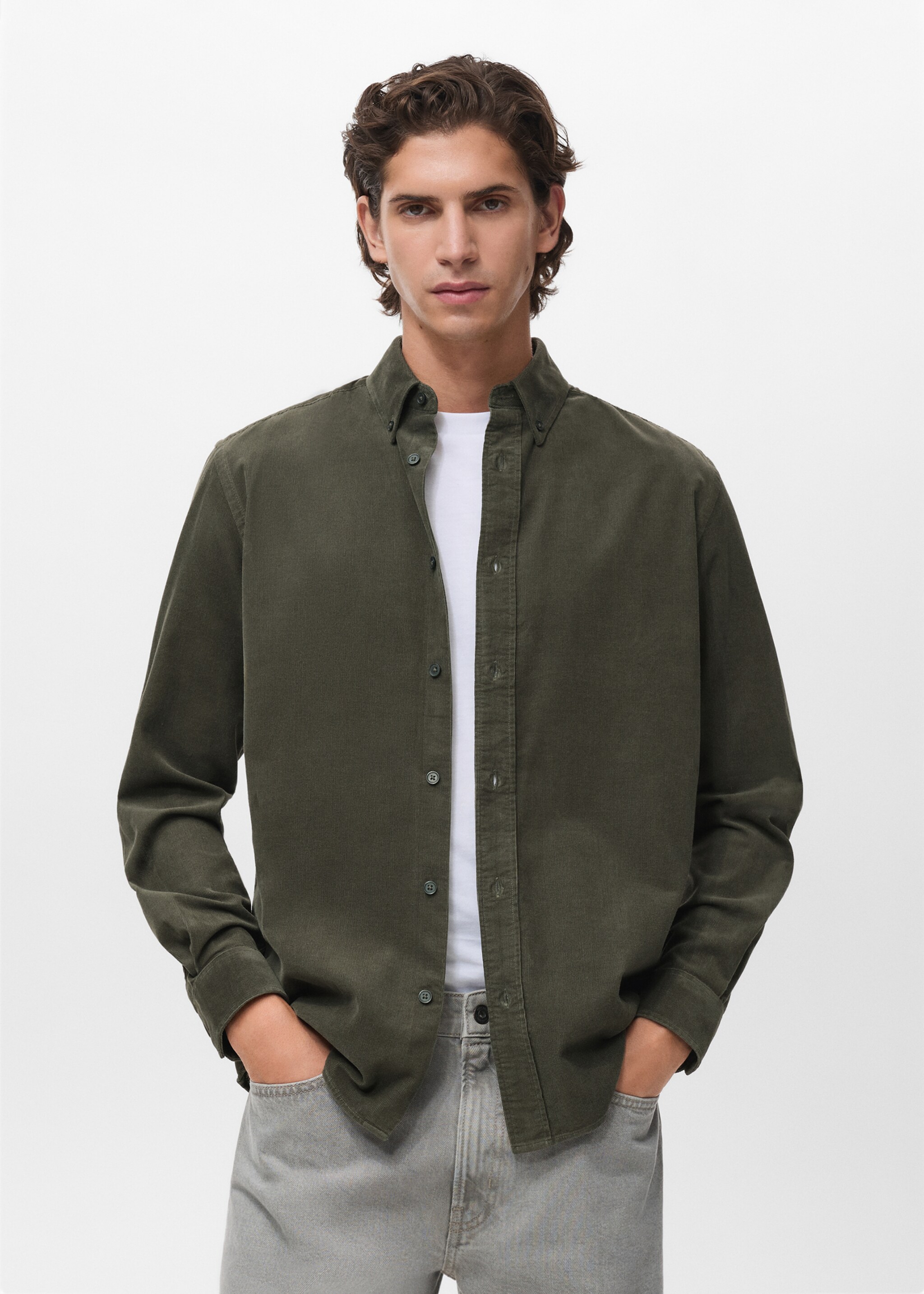 Classic-fit micro-corduroy shirt - Medium plane, Dark Green. Ref: 17067899-00.