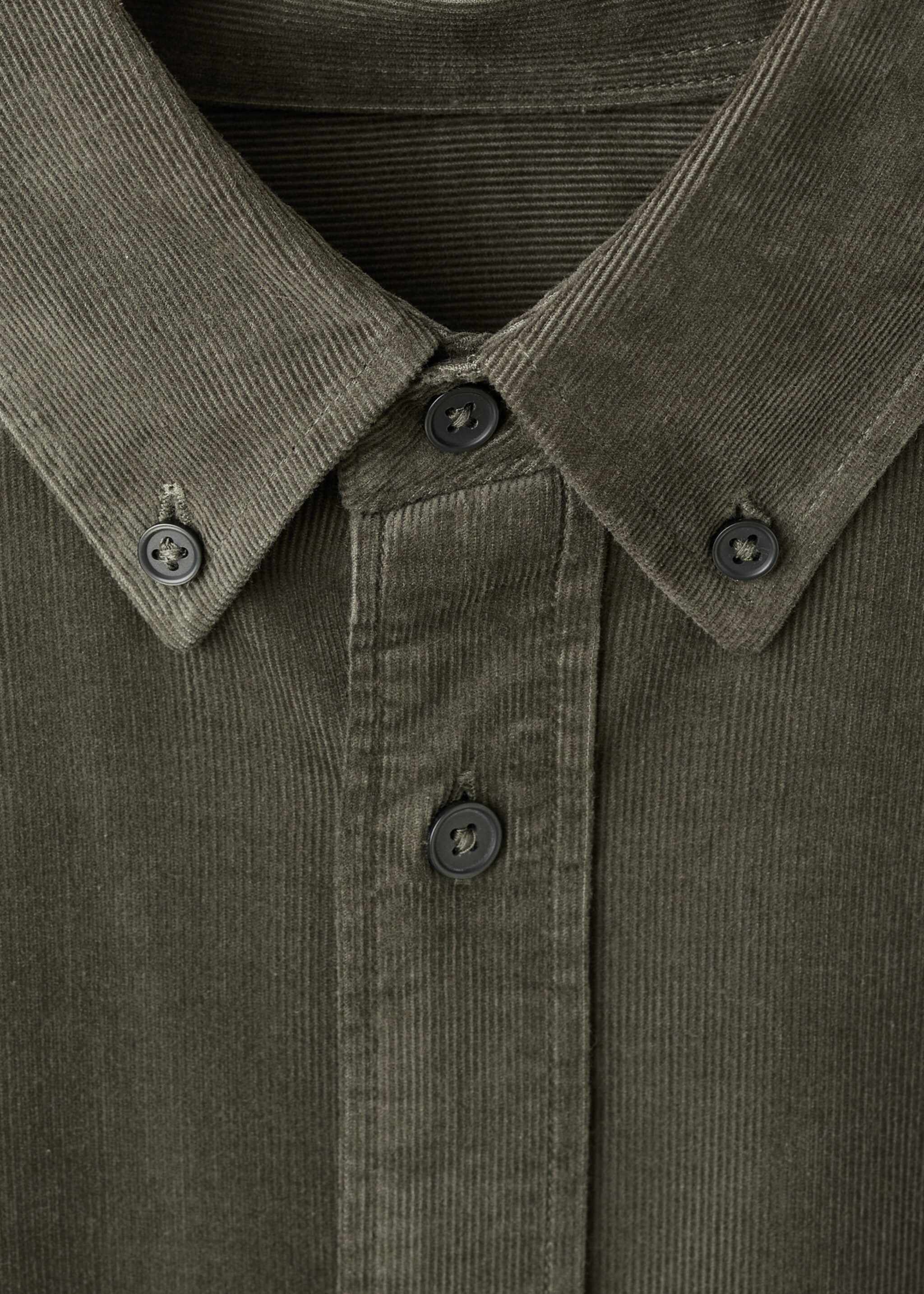 Classic-fit micro-corduroy shirt - Details of the article 8, Dark Green. Ref: 17067899-00.