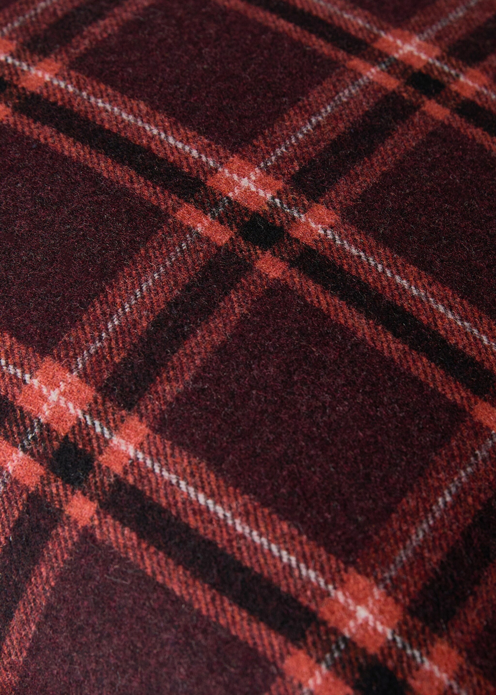 Wool check cushion cover 45x45 cm - Details of the article 2, Red. Ref: 17067900-00.