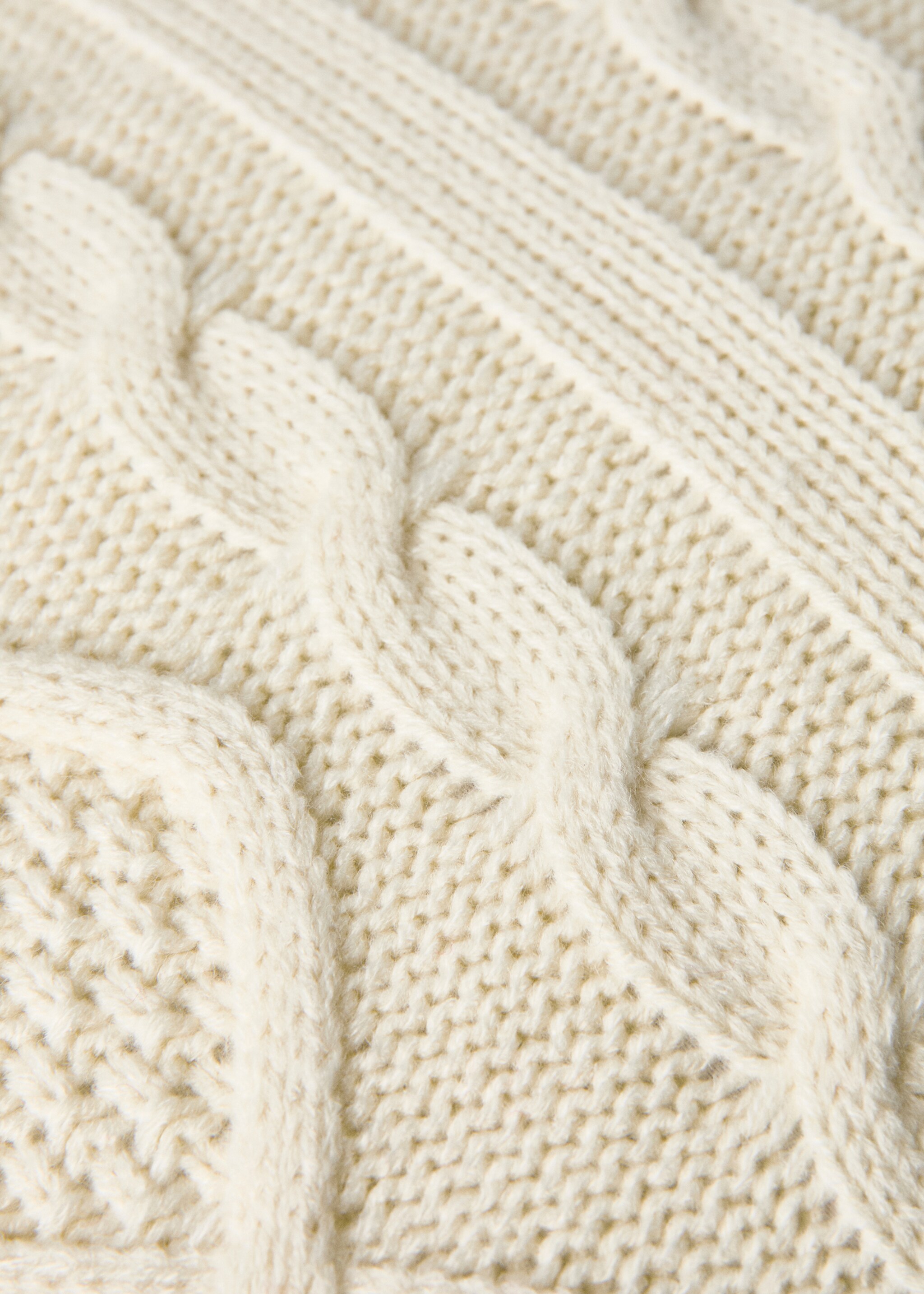 Children’s cable-knit cushion cover 45x45 cm - Details of the article 2, Off White. Ref: 17067902-00.