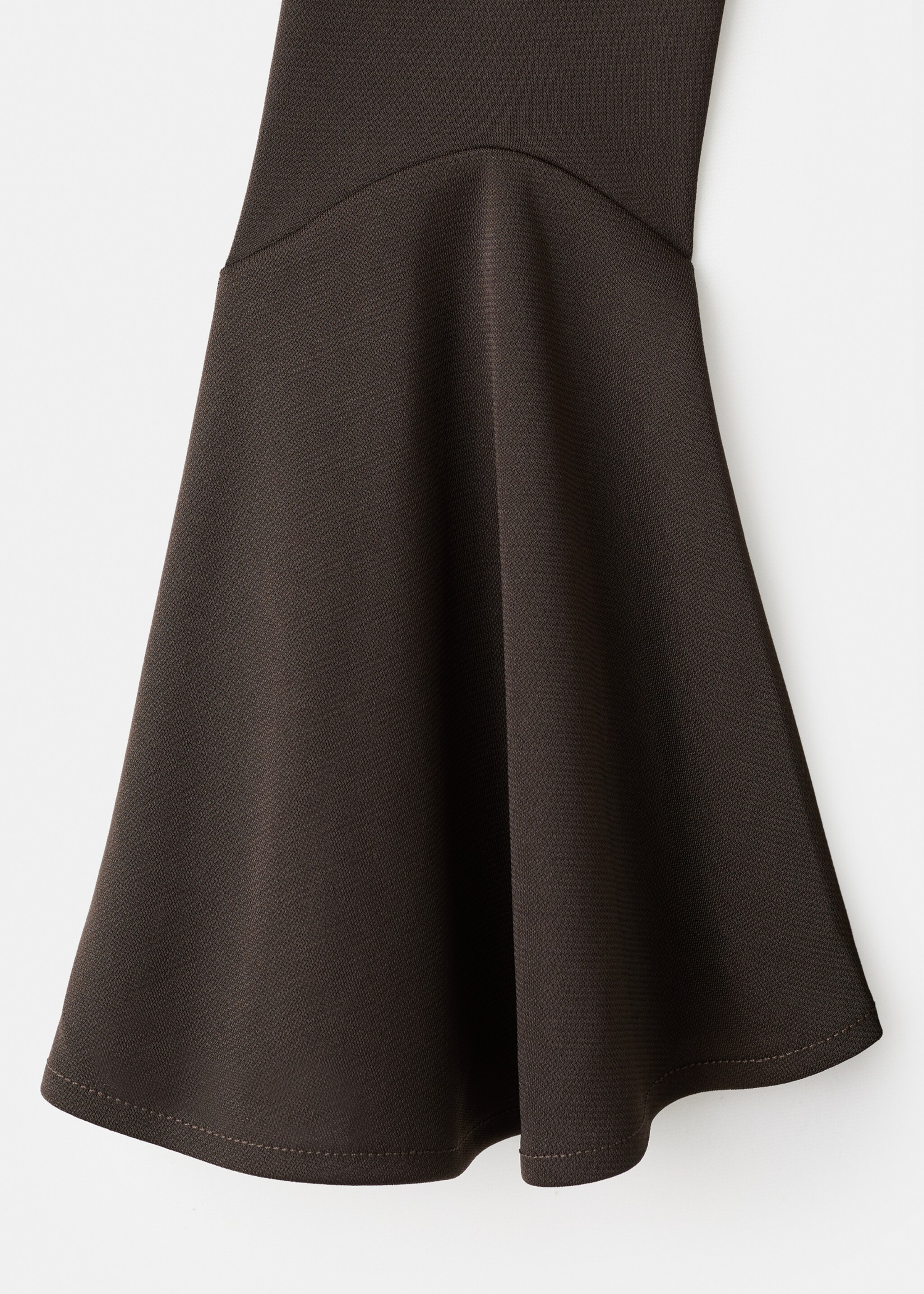 Fitted dress with bell sleeves - Details of the article 0, Brown. Ref: 17067910-00.