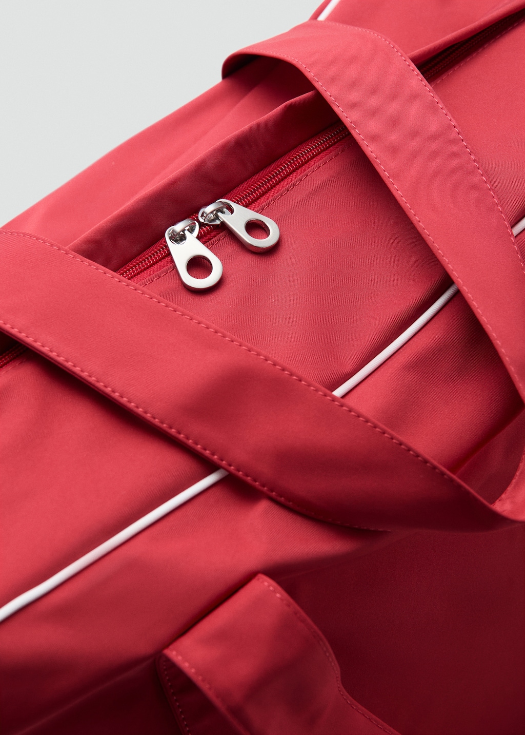 Maxi bag with contrasting trim