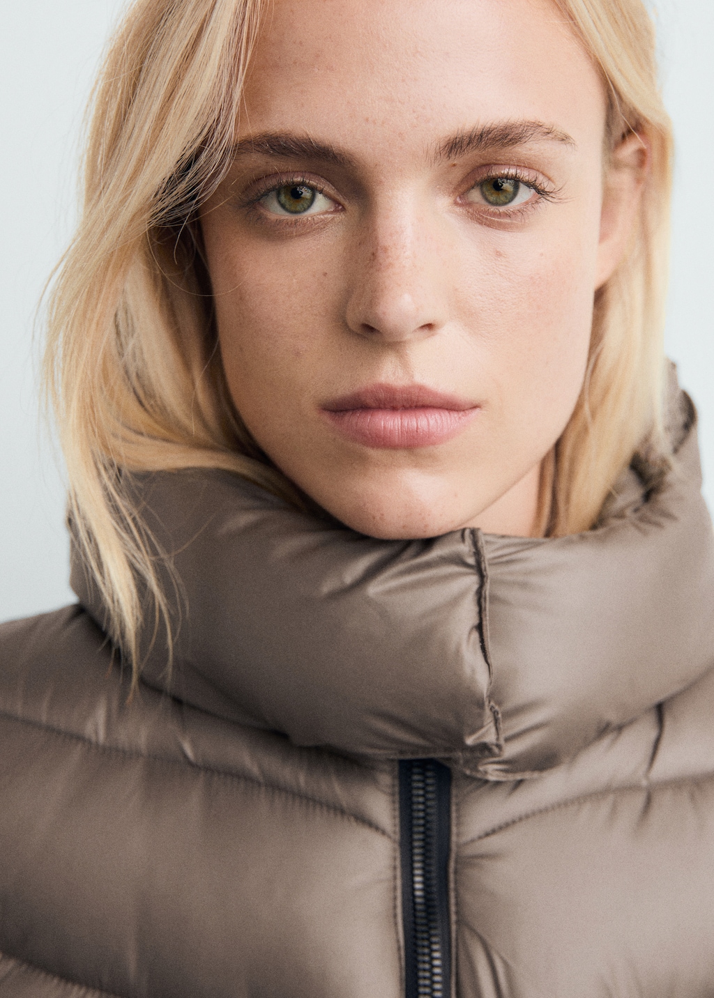 Midi quilted anorak with hood