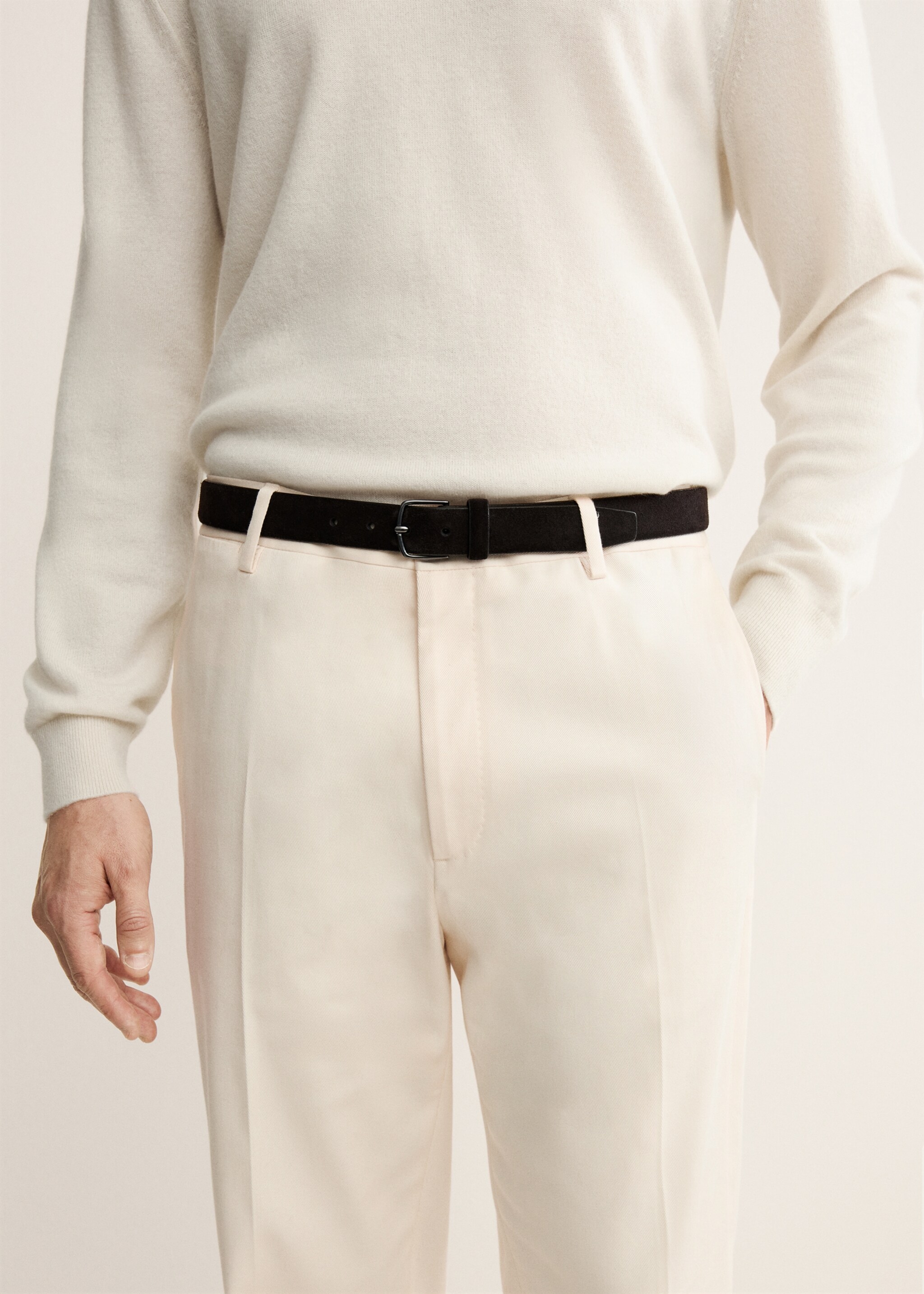 Regular fit pleated cotton trousers - Details of the article 1, Ivory White. Ref: 17068266-00.