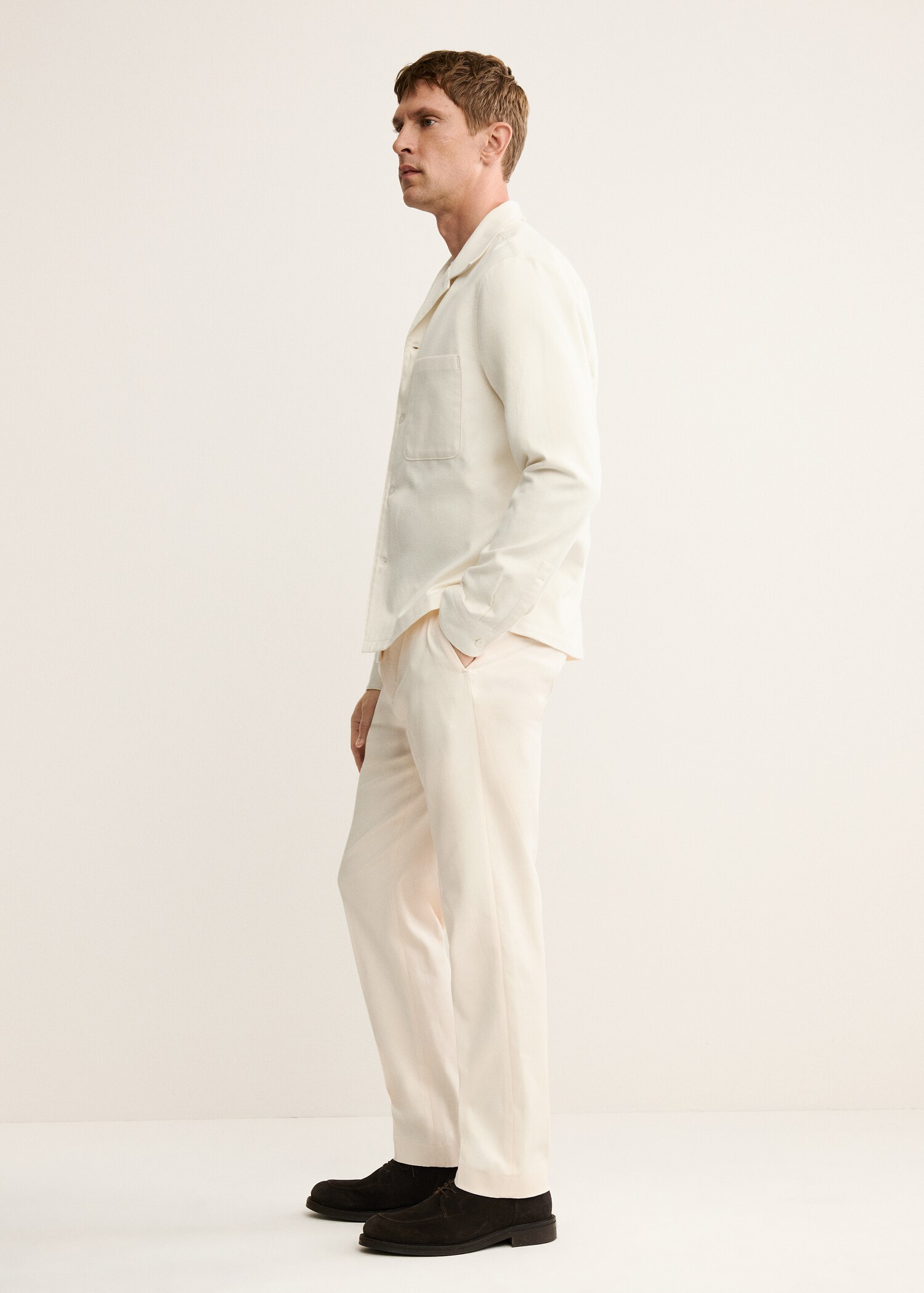 Regular fit pleated cotton trousers - Details of the article 2
