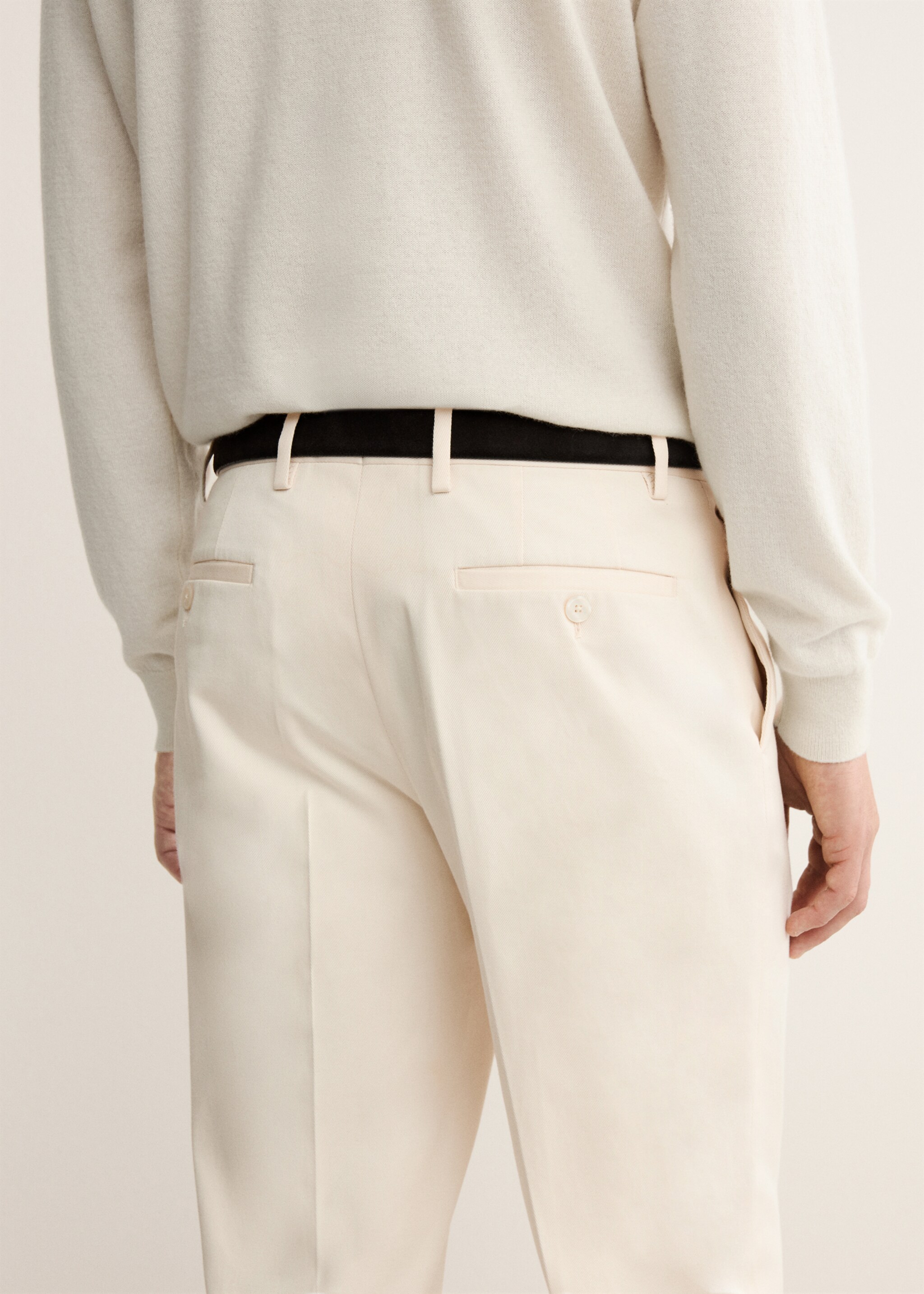 Regular fit pleated cotton trousers - Details of the article 6, Ivory White. Ref: 17068266-00.