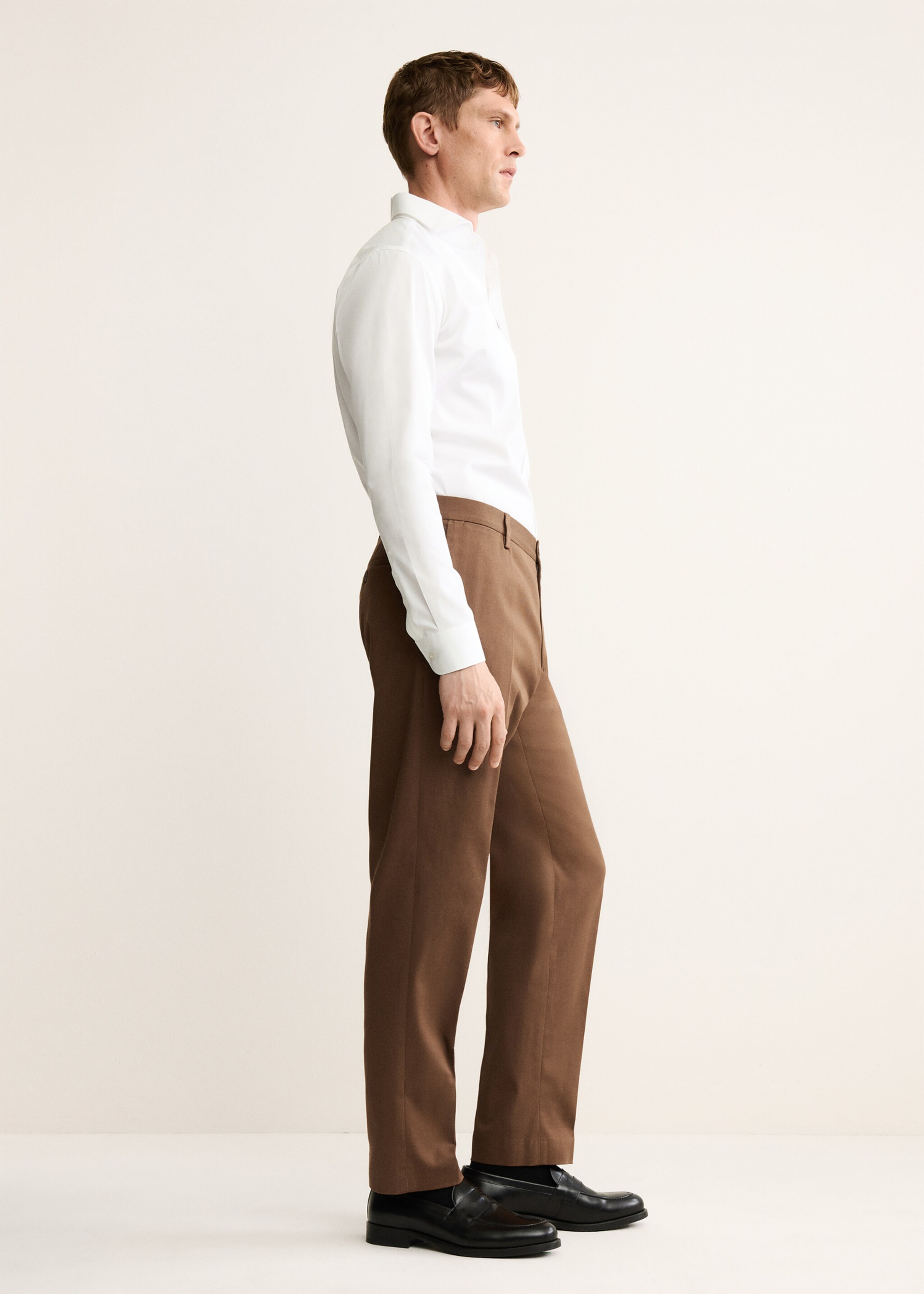 Pantalón regular fit algodón pinzas - Detalle del artículo 2, Naranja. Ref: 17068266-00.