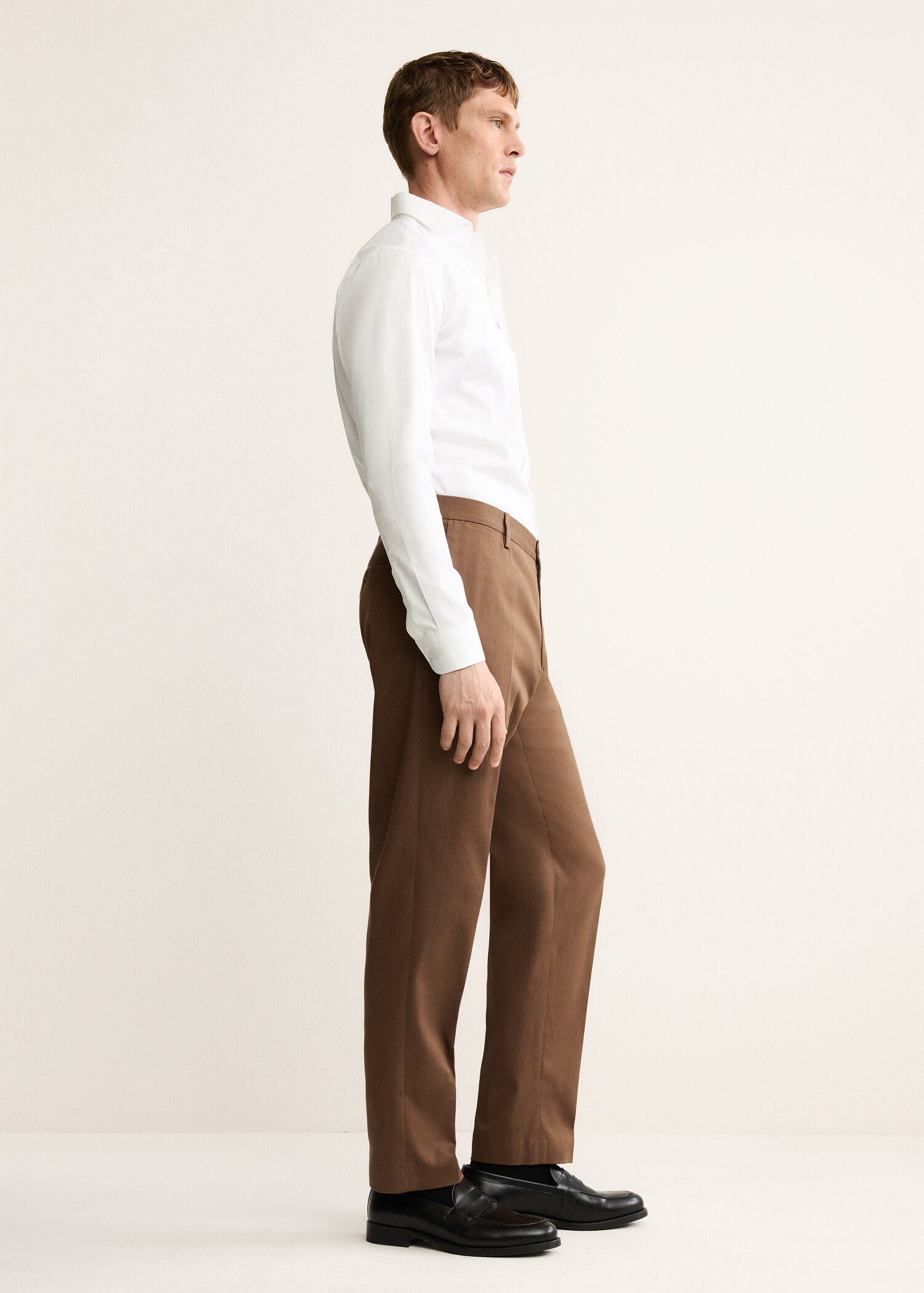 Regular fit pleated cotton trousers - Details of the article 2