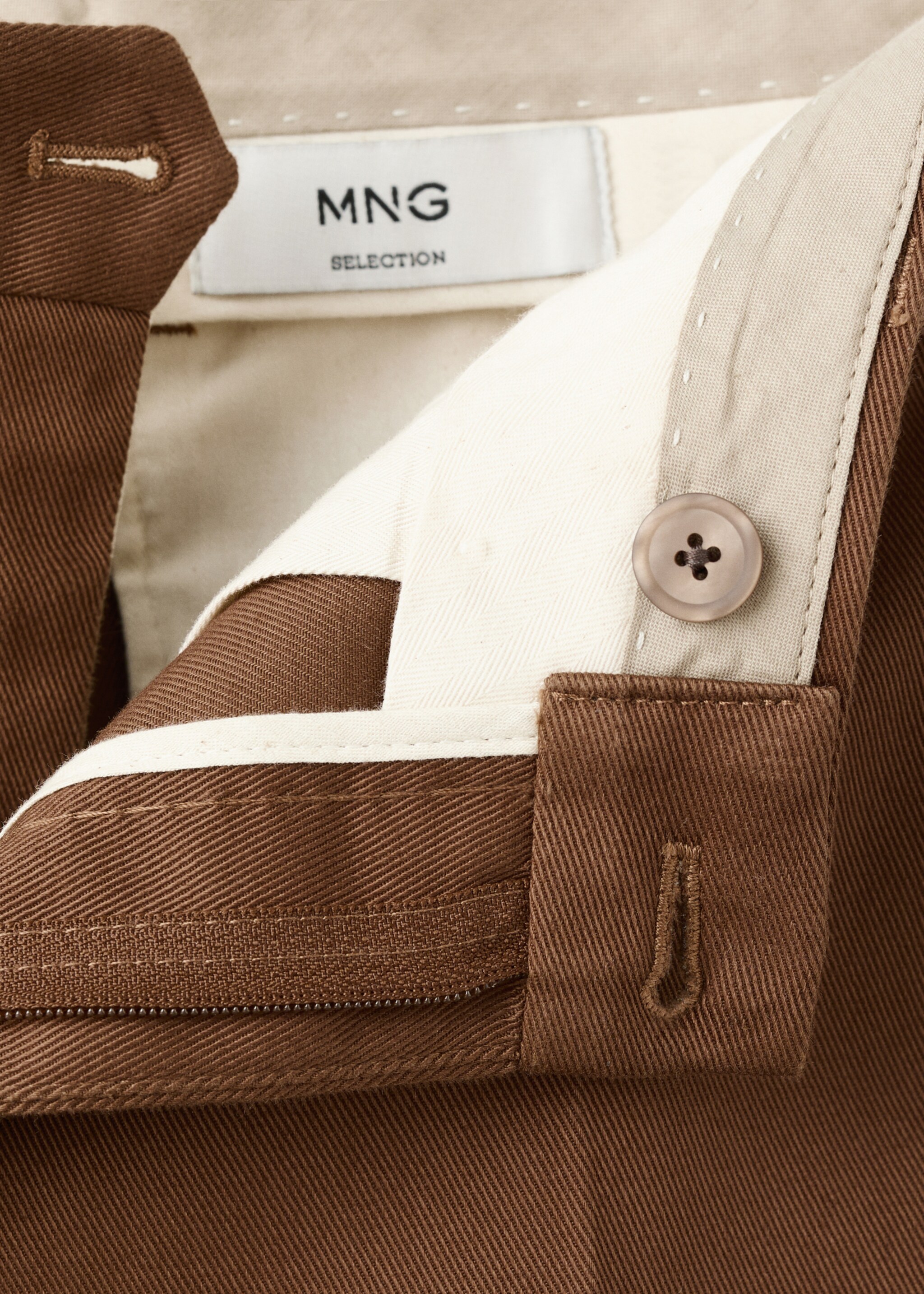 Pantalón regular fit algodón pinzas - Detalle del artículo 8, Naranja. Ref: 17068266-00.