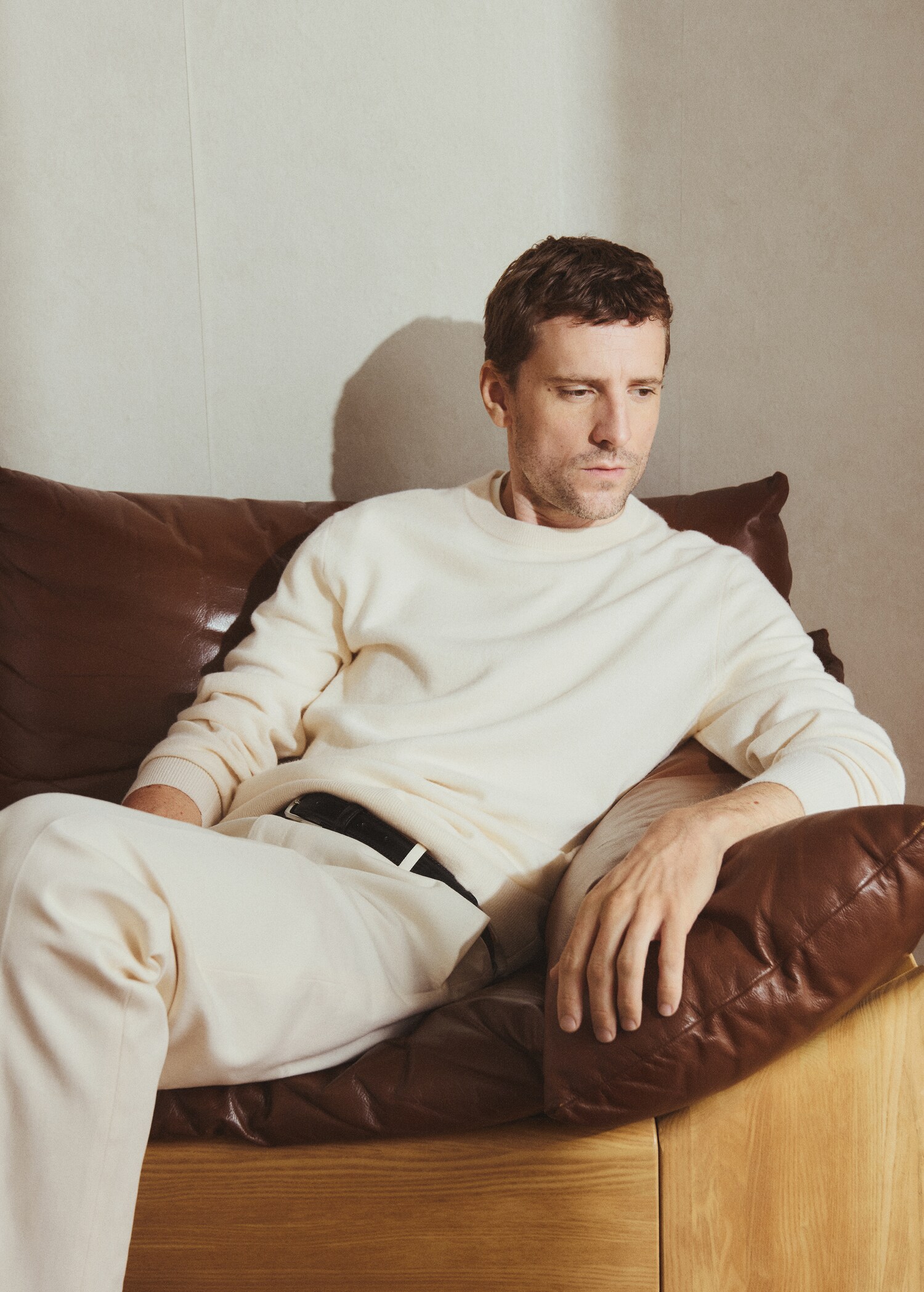 100% cashmere regular-fit sweater - Details of the article 3