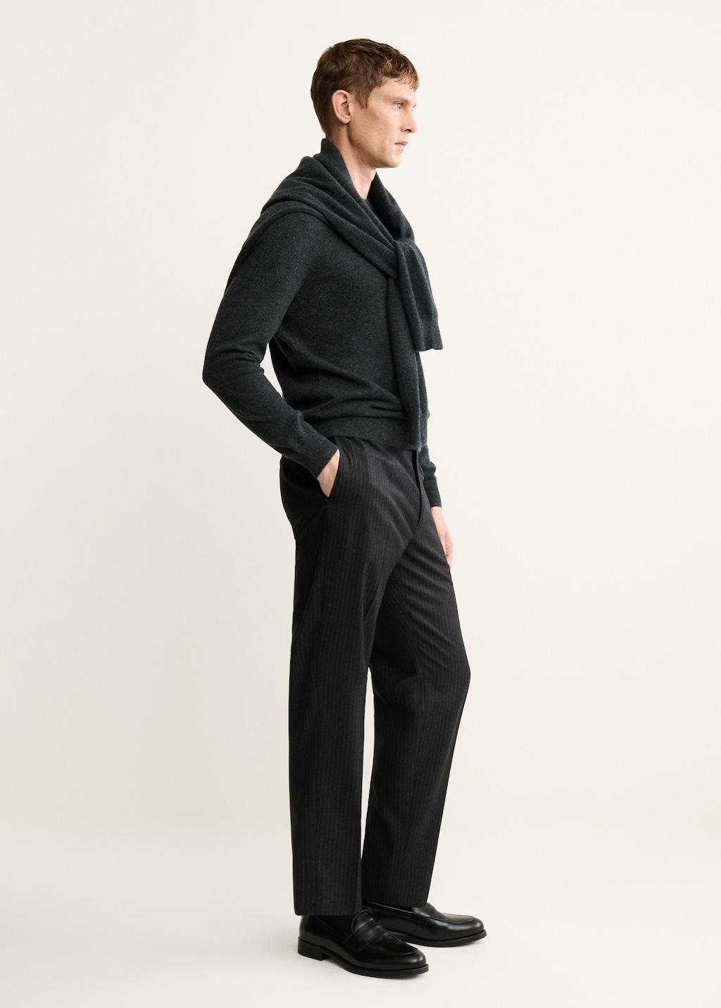 100% cashmere regular-fit sweater