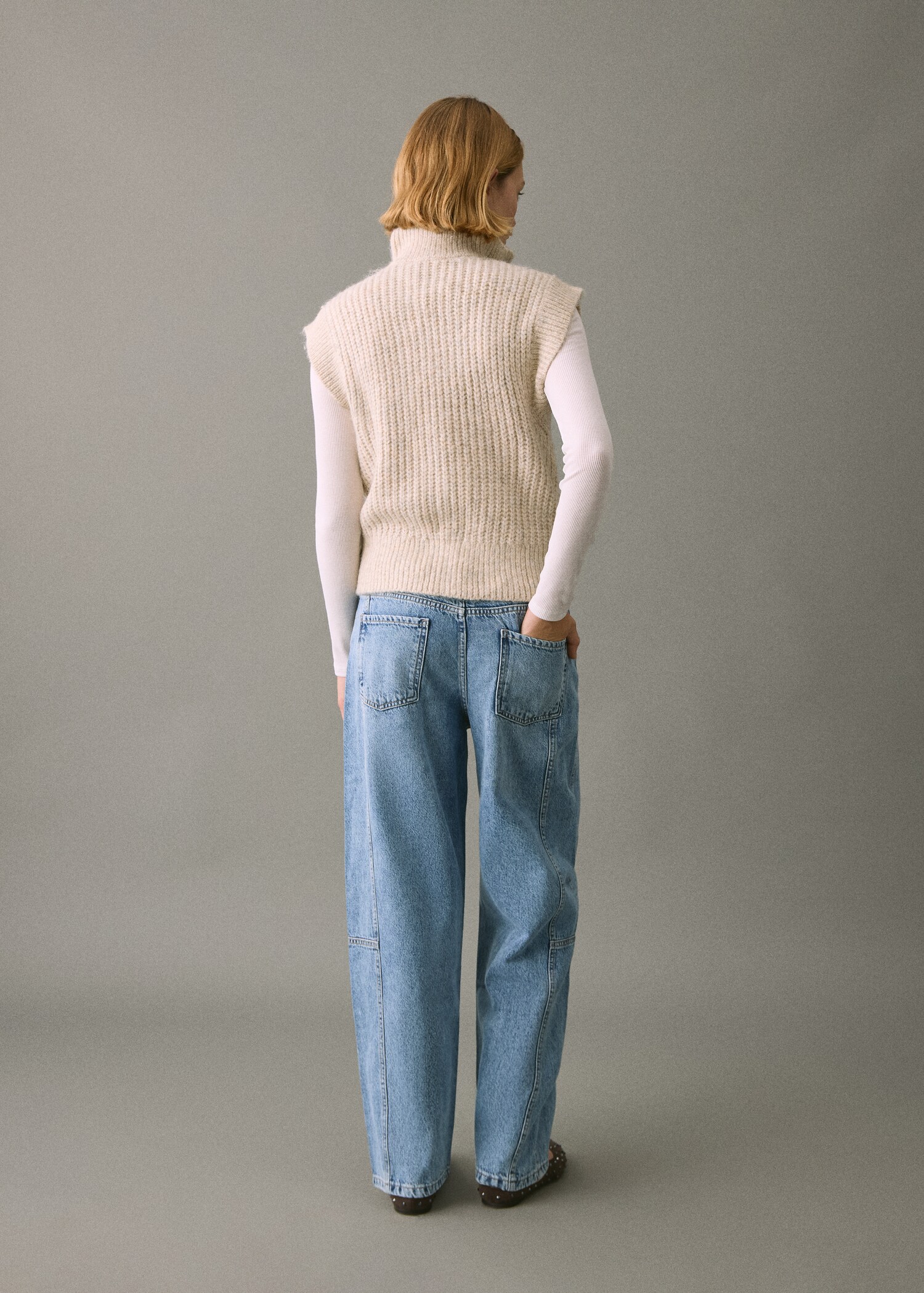 Mid-rise balloon jeans - Reverse of the article