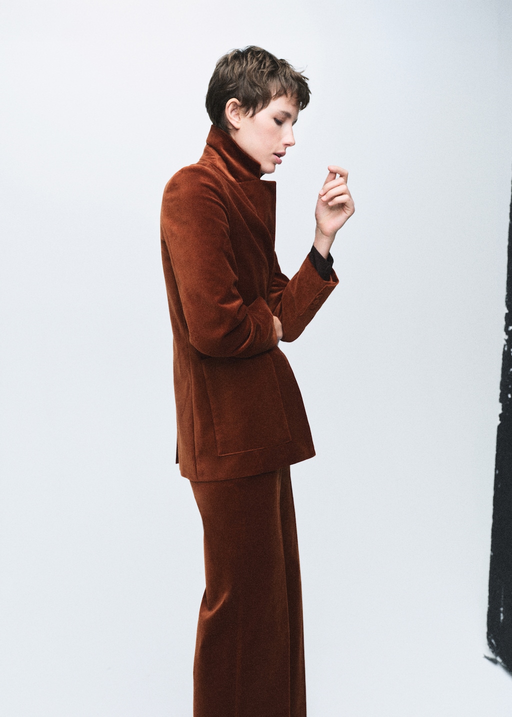 Velvet suit jacket with pockets