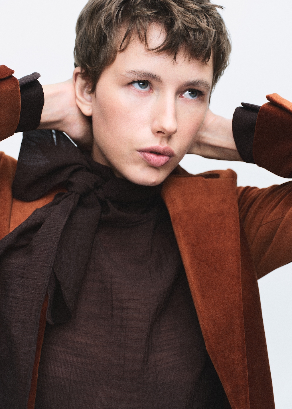 Velvet suit jacket with pockets