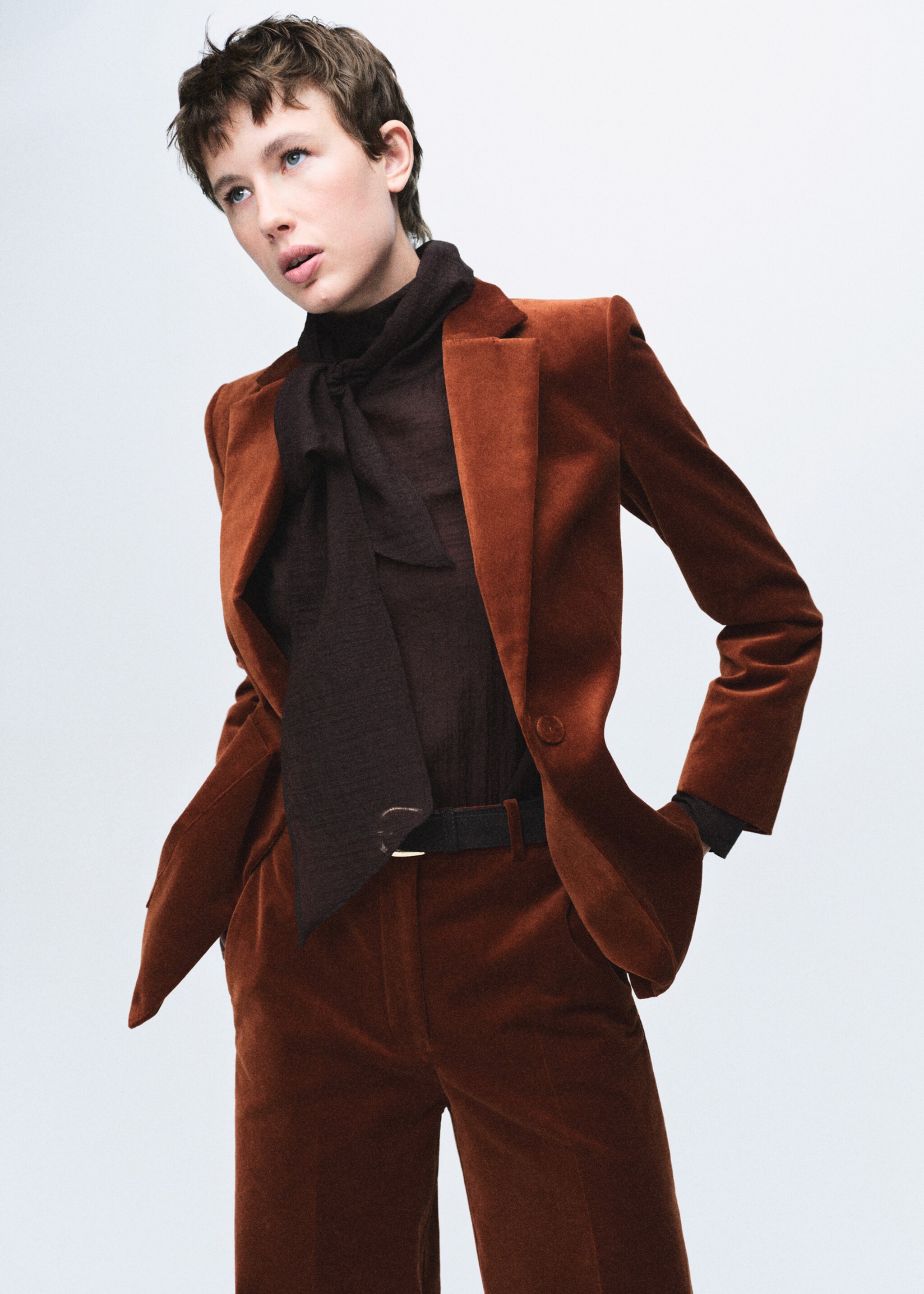 Blazer en velours à poches - Détail de l'article 6, Orange brûlé. Ref: 17068285-00.