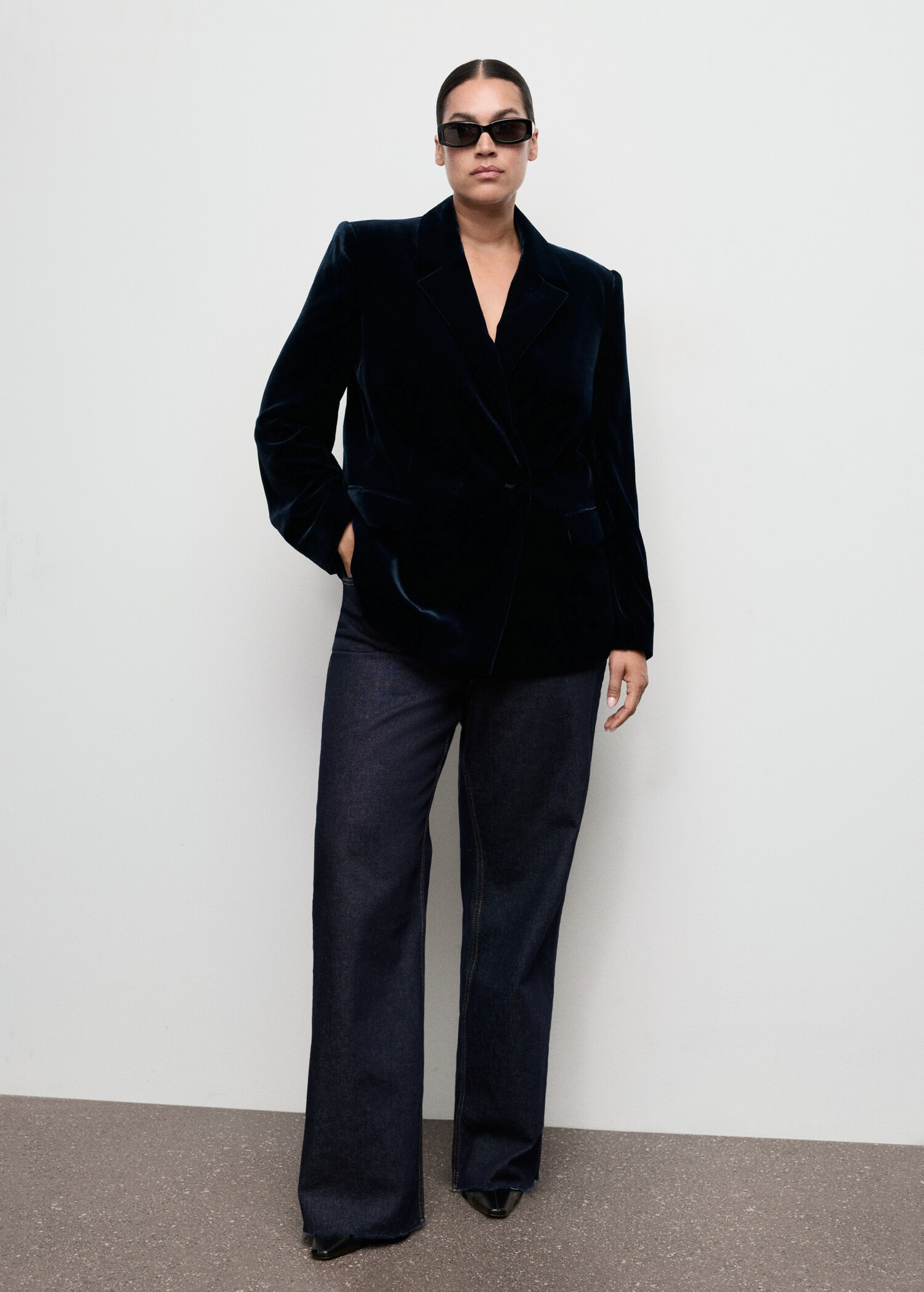 Double-breasted velvet jacket - Details of the article 3