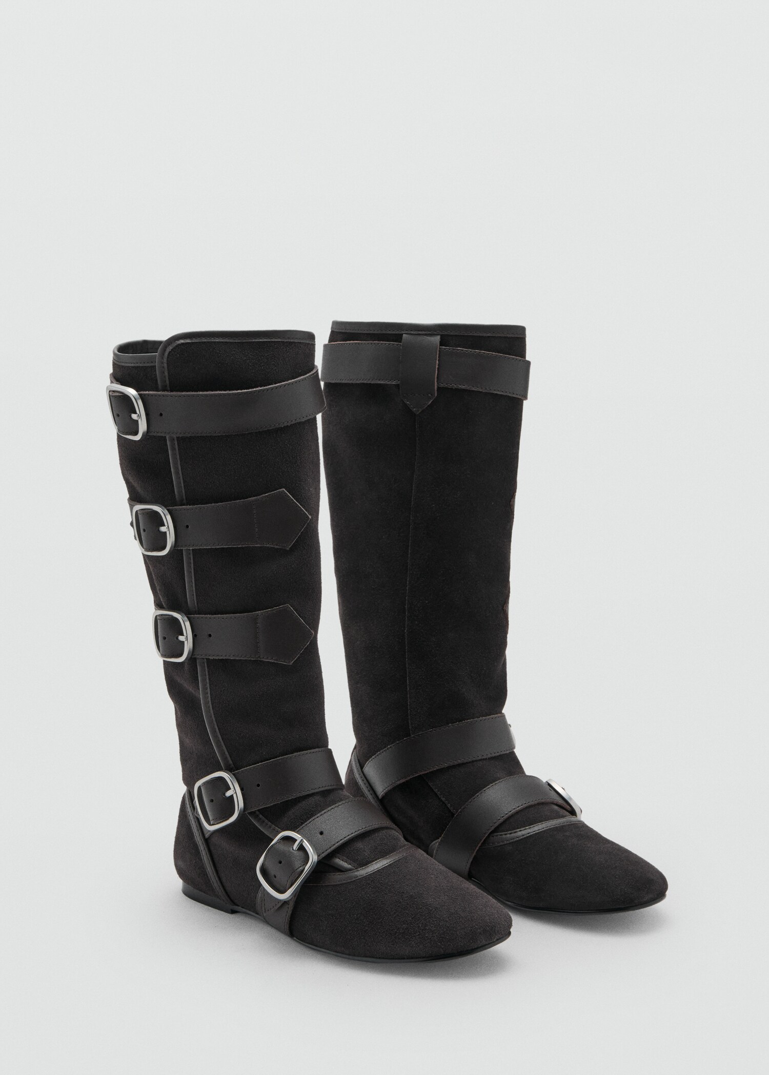 Suede boots with buckle - Medium plane