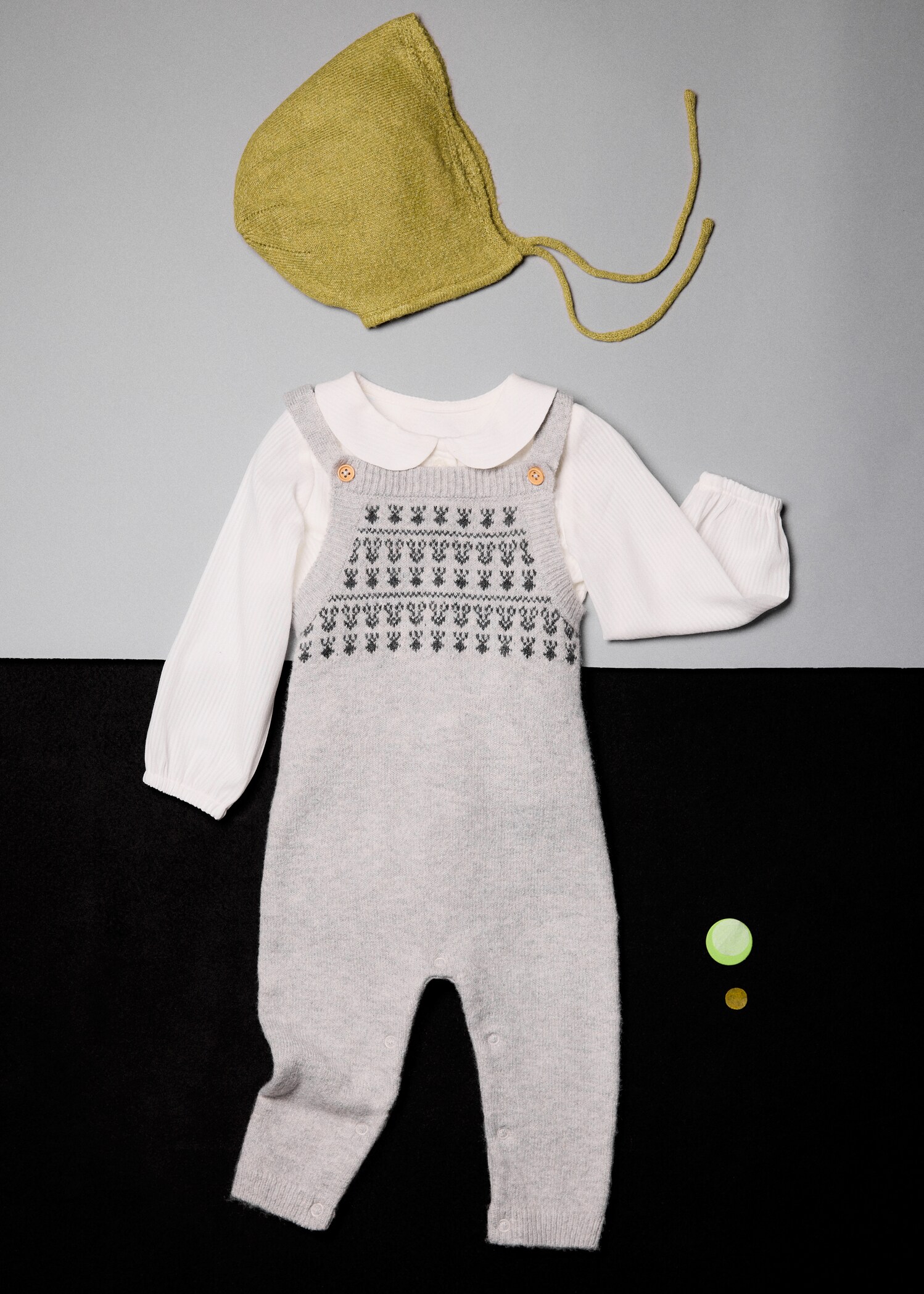 Dungarees with embroidered trim - Details of the article 5