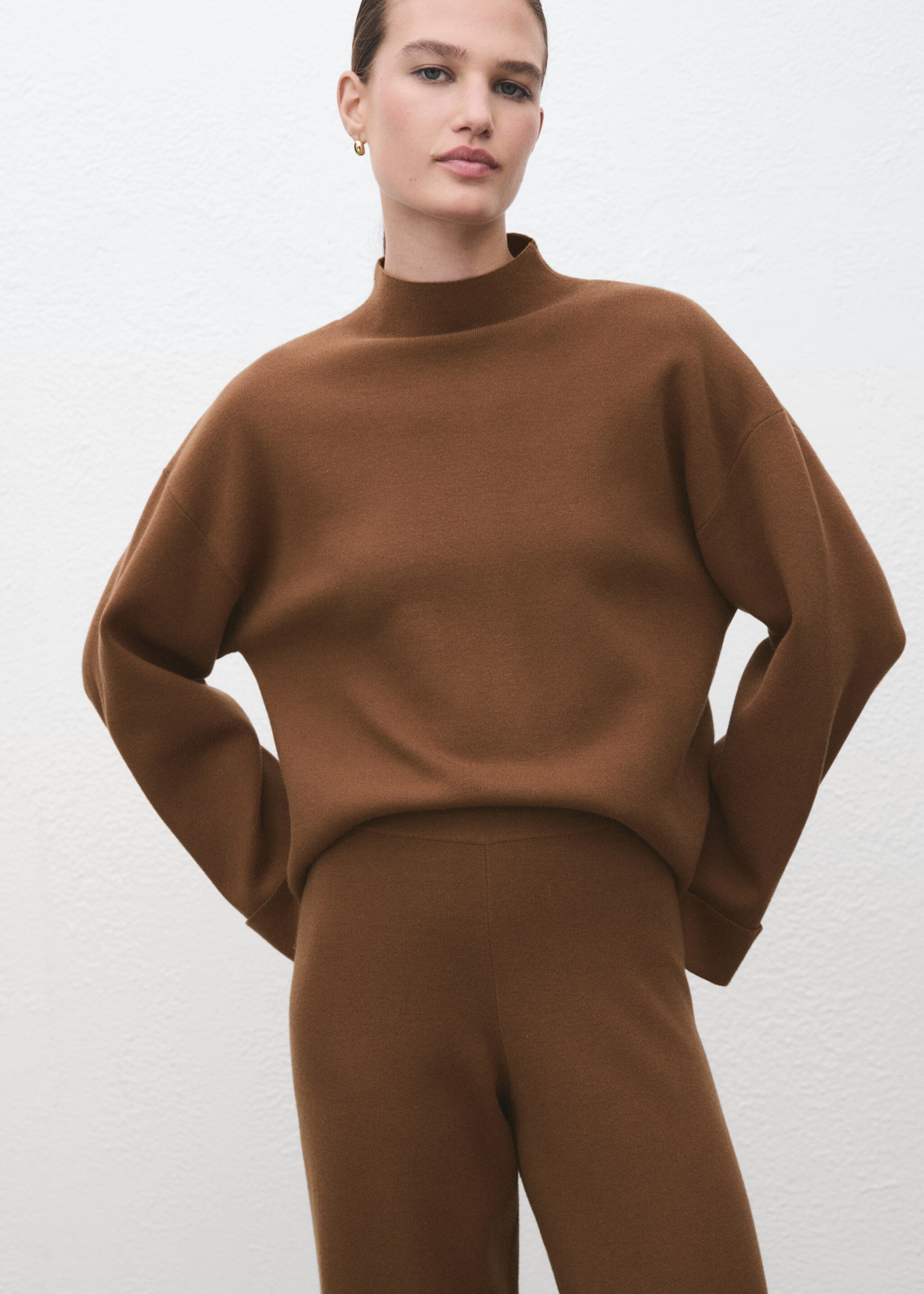High collar sweater - Medium plane, Caramel. Ref: 17068639-00.