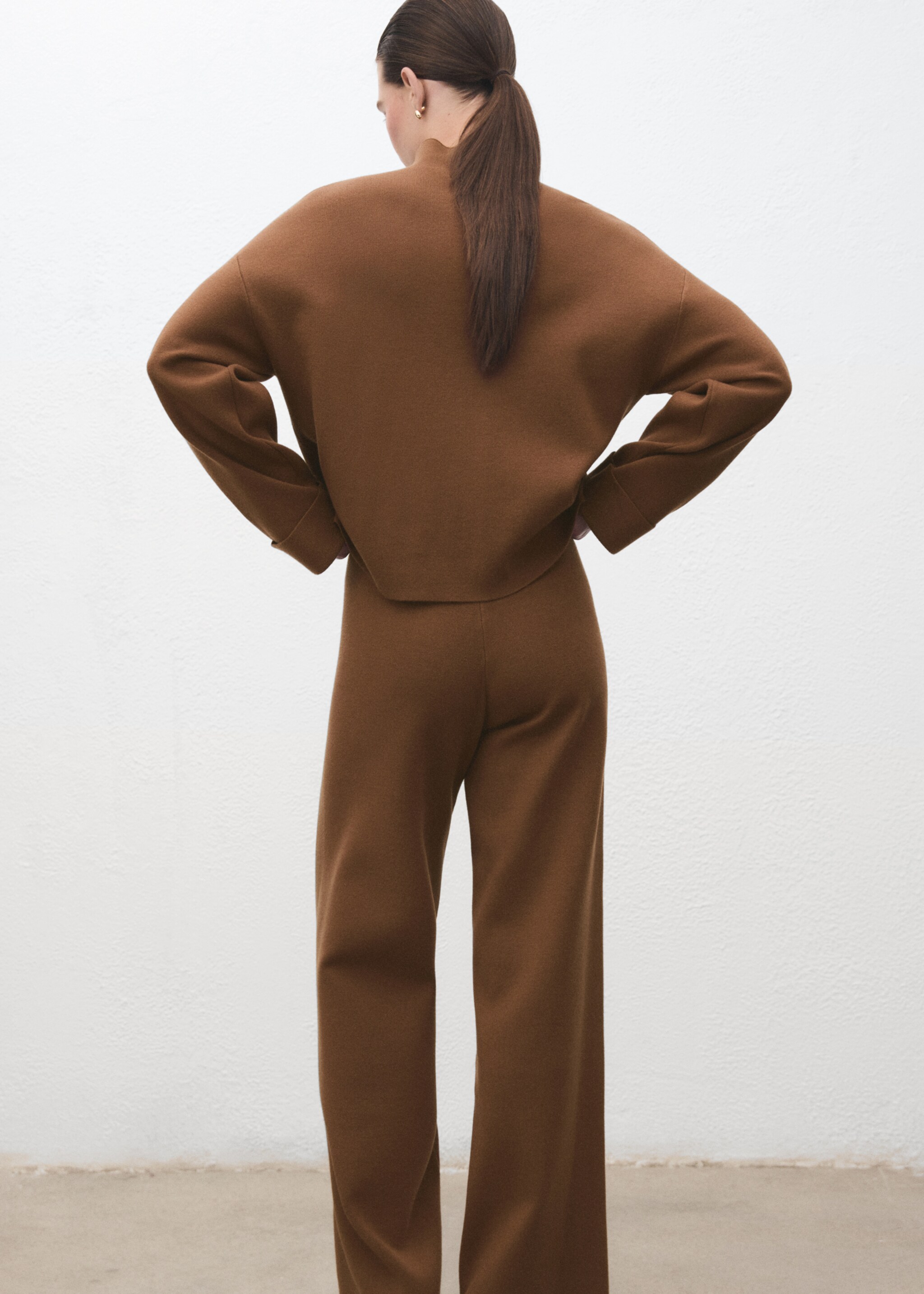 High collar sweater - Reverse of the article, Caramel. Ref: 17068639-00.