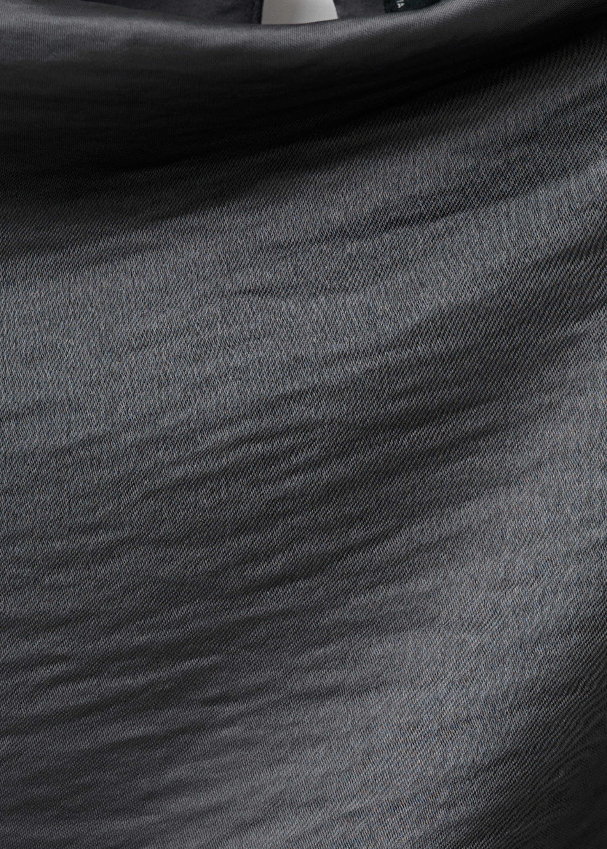 Satin dress with creased effect - Details of the article 0, Grey. Ref: 17069106-00.