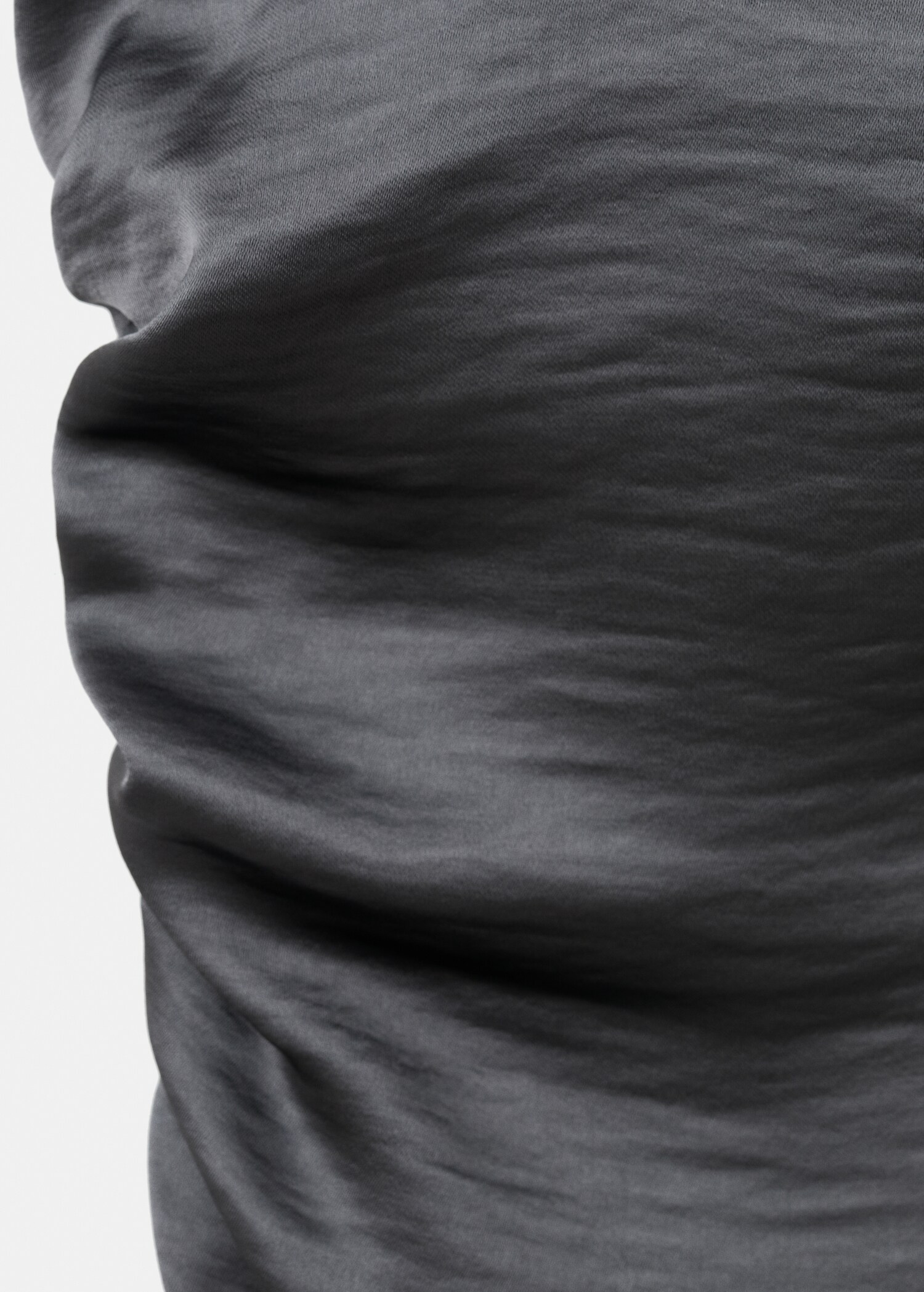 Satin dress with creased effect - Details of the article 8