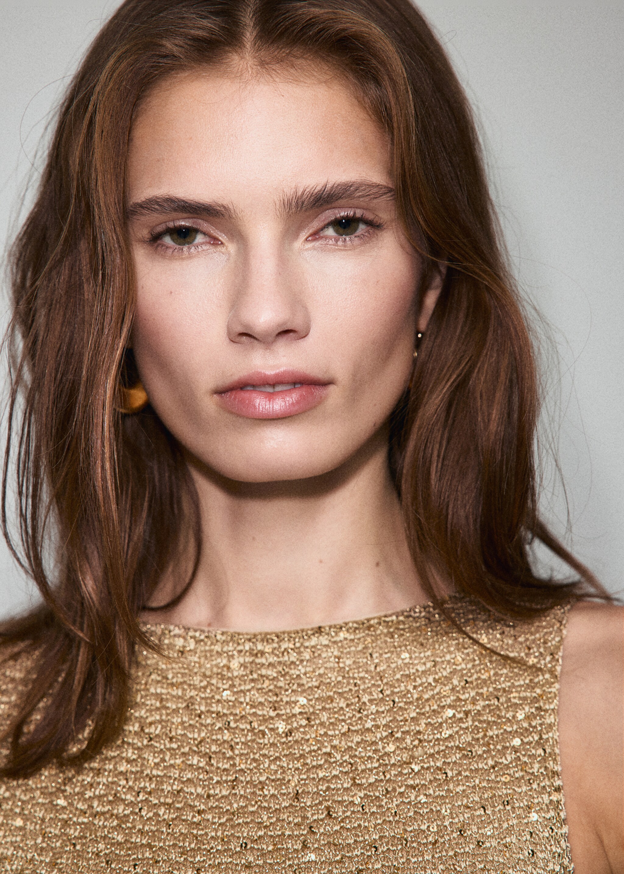 Knitted dress with sequin detail - Details of the article 1, Gold. Ref: 17069108-00.