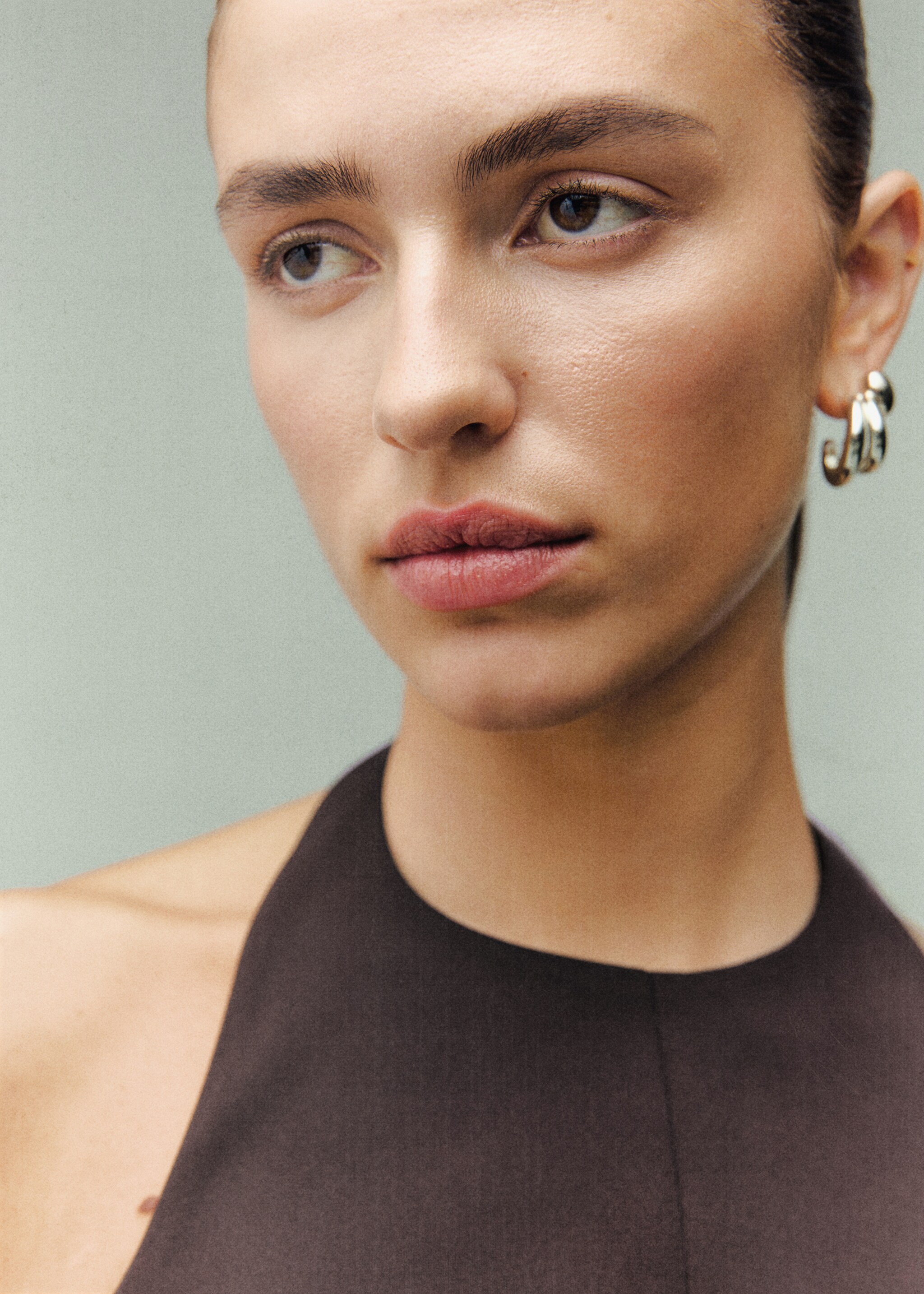 Peplum top with halter neck - Details of the article 1, Brown. Ref: 17069111-00.