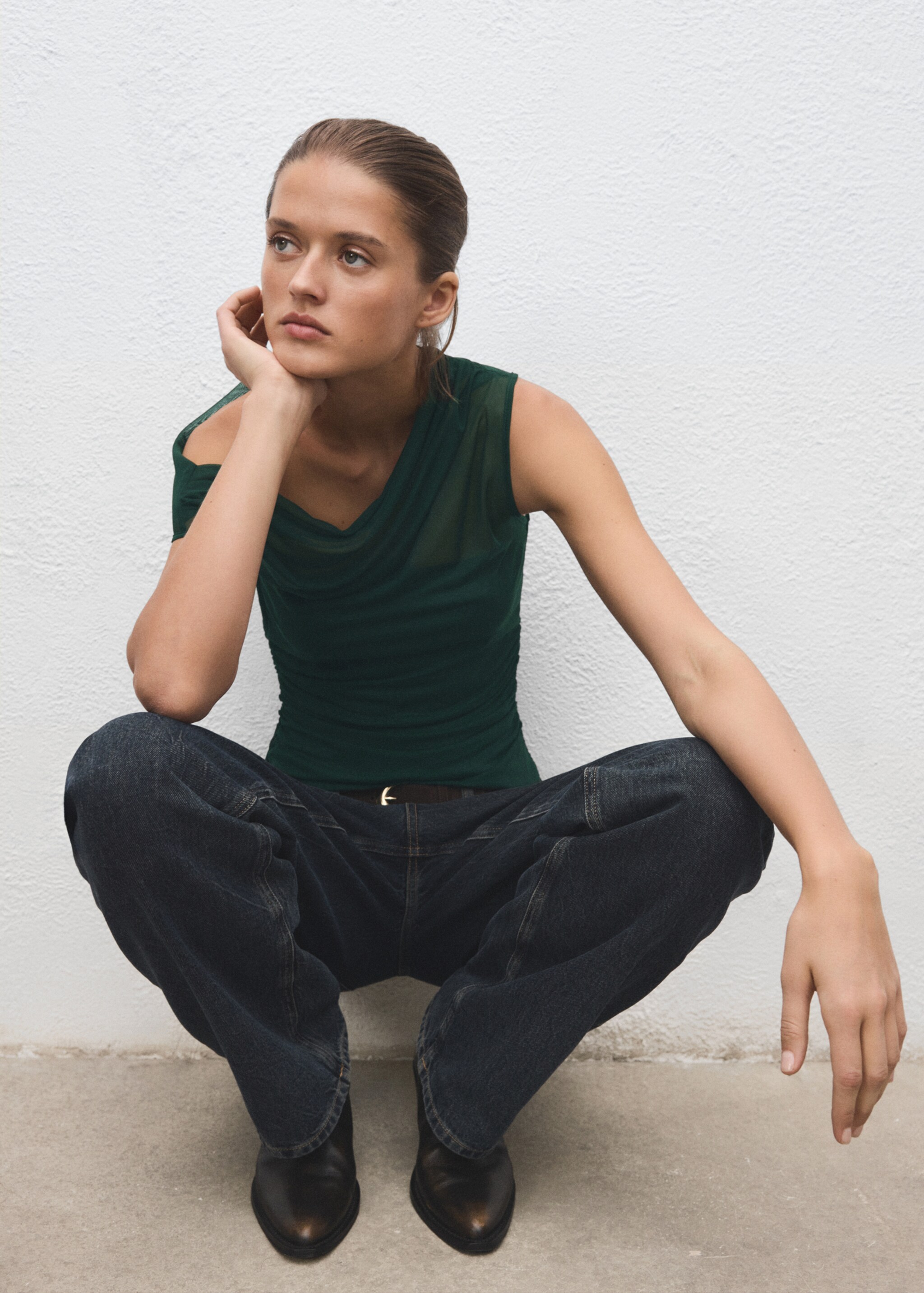 Semi-transparent top with asymmetrical neckline - Details of the article 2, Green. Ref: 17069212-00.