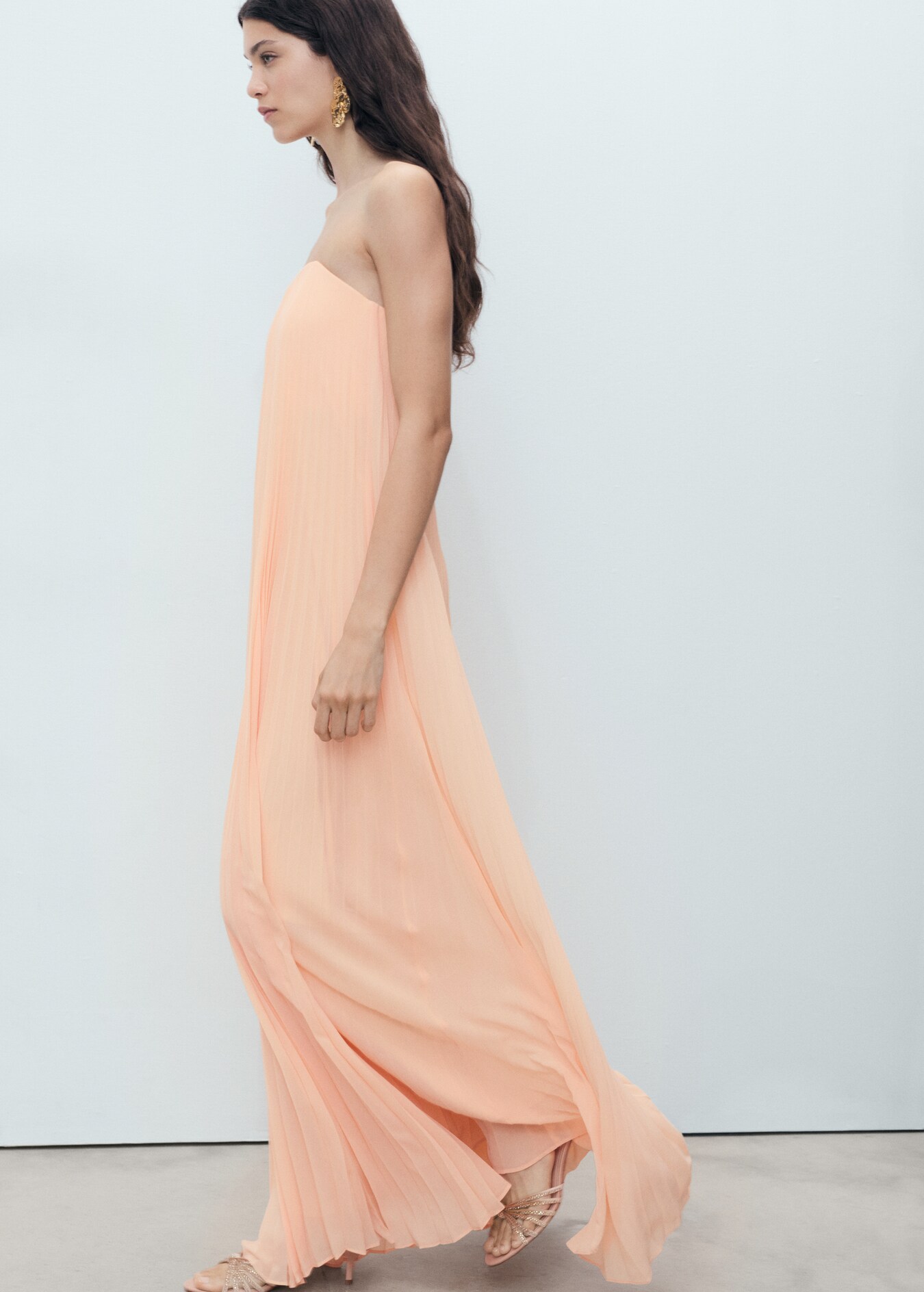 Women's summer strapless pleated dress with straps main image 0