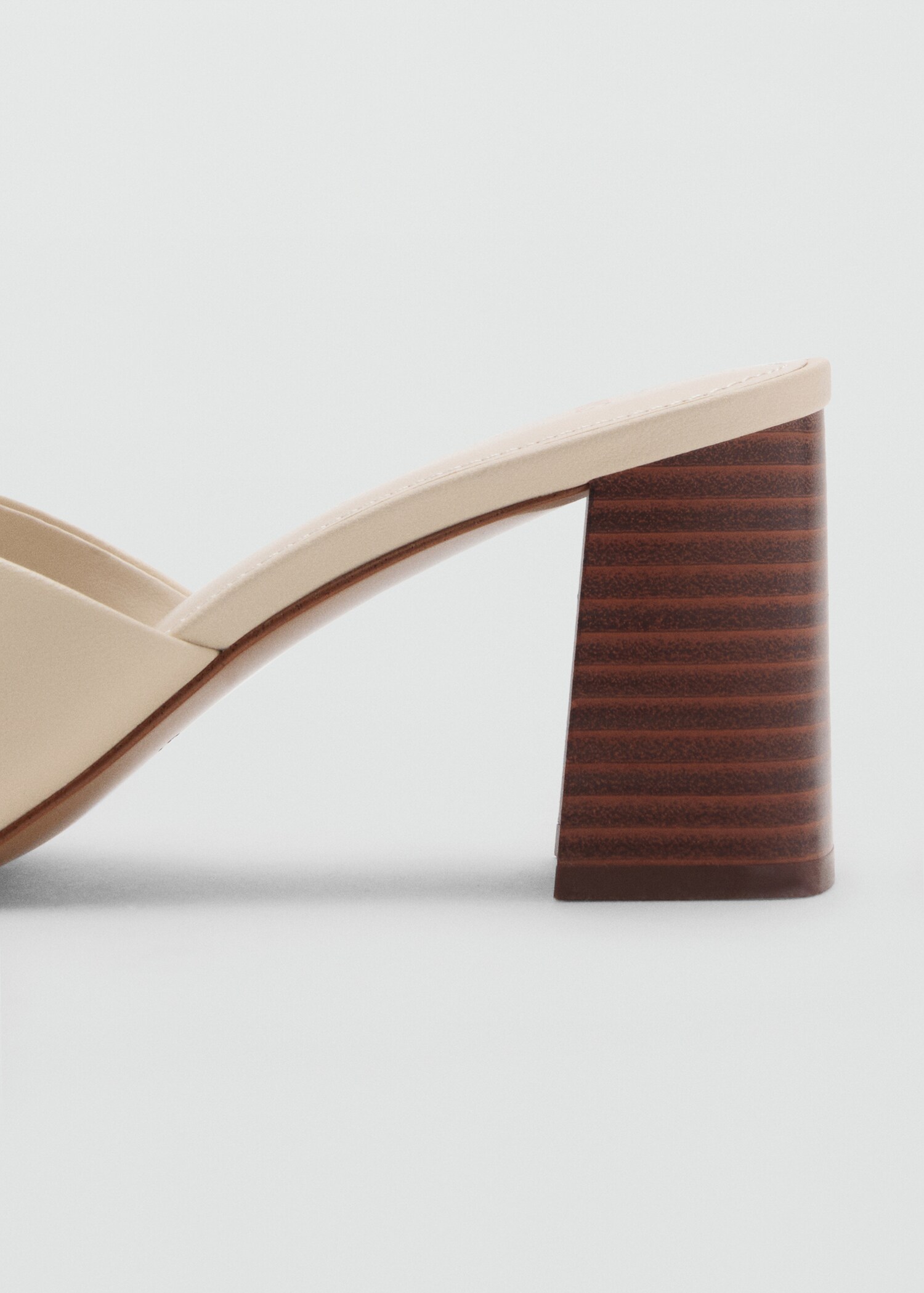 Leather block-heel sandals - Details of the article 1