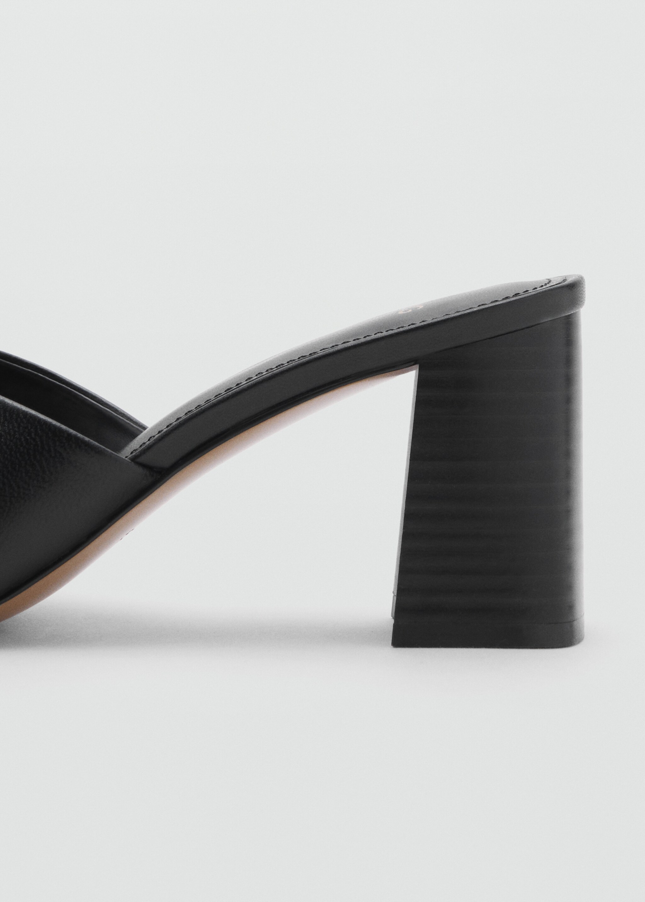 Leather block-heel sandals - Details of the article 1, Black. Ref: 17071126-00.