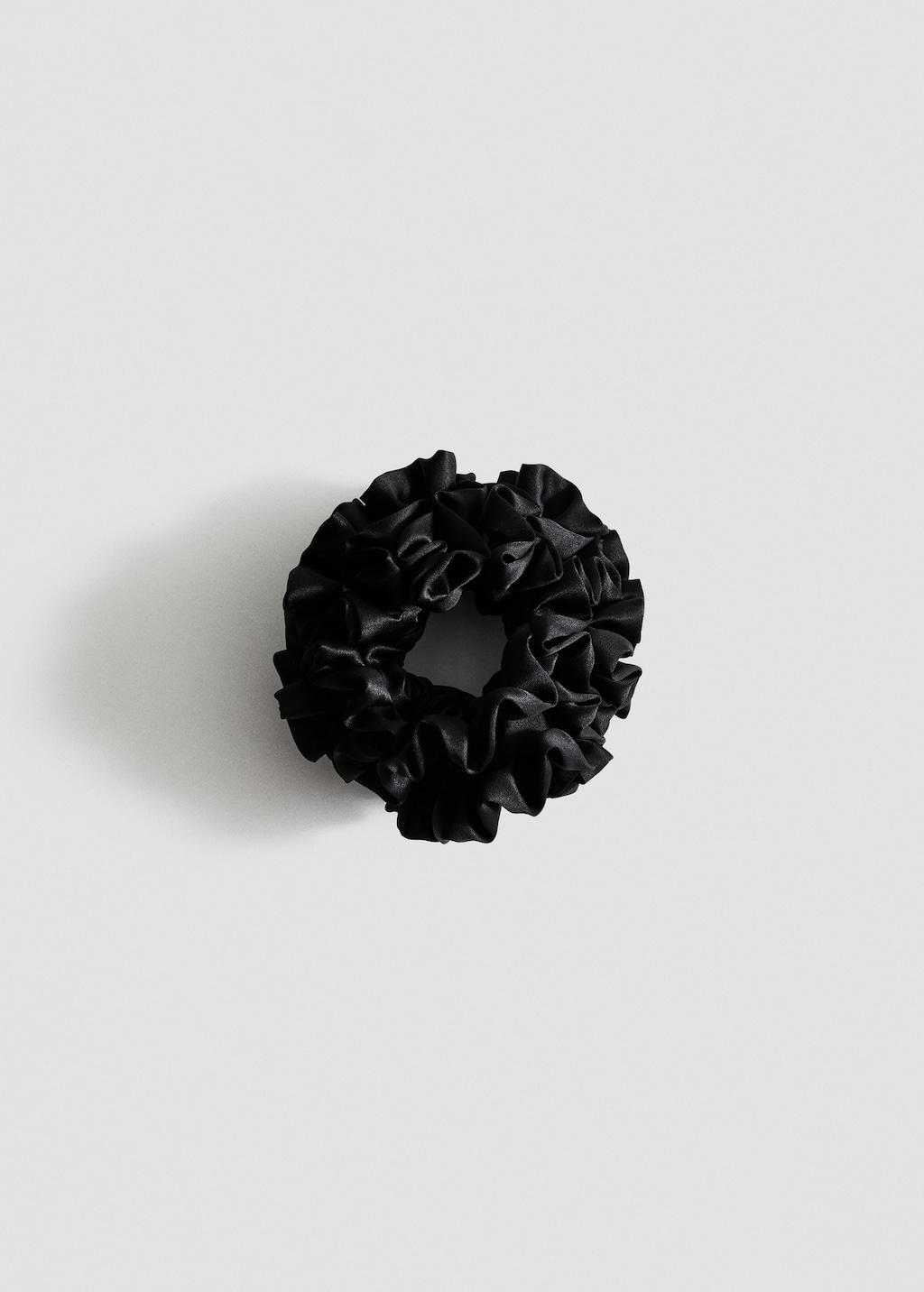 Mini ruffled scrunchie