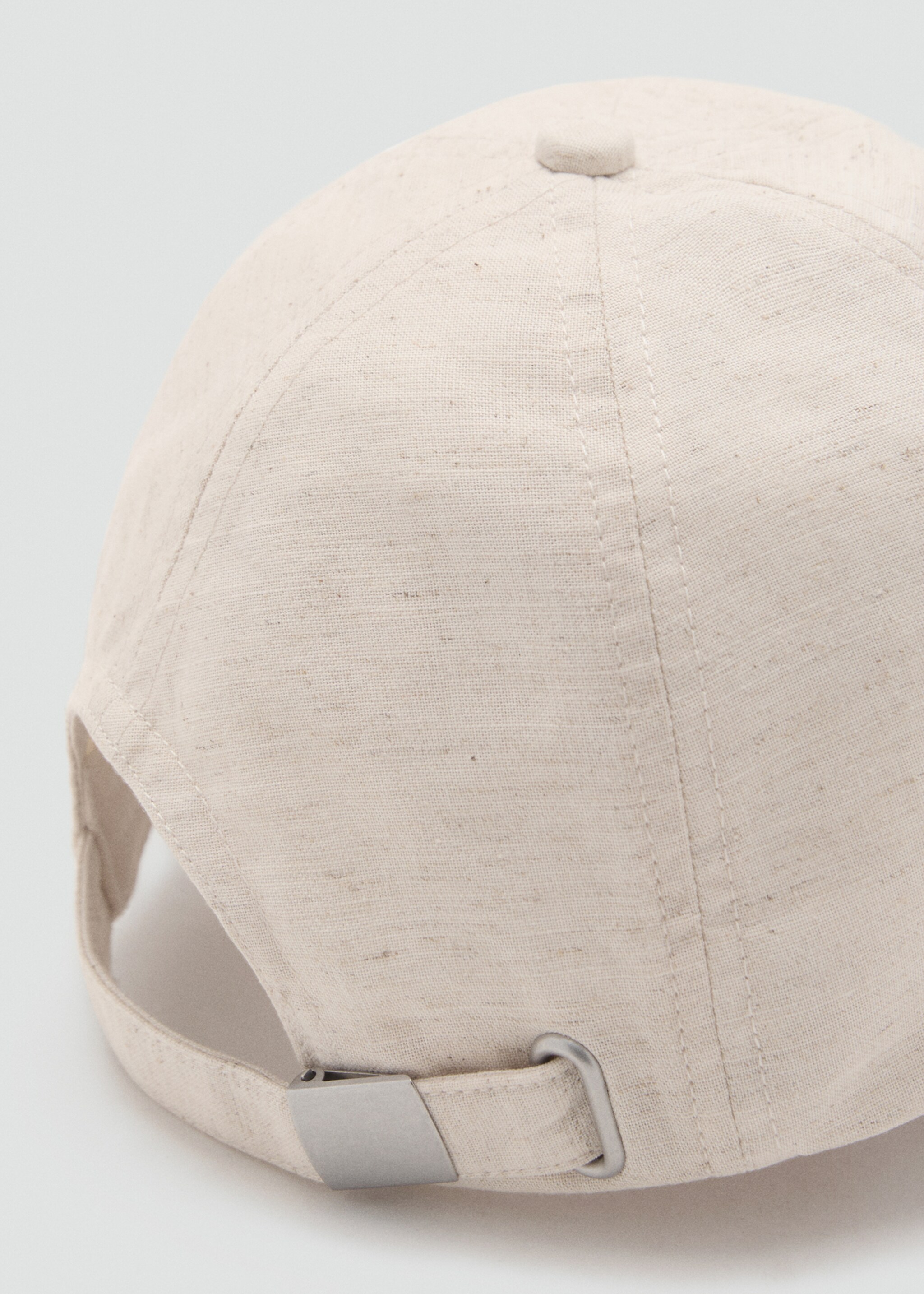 Topi campuran linen dengan pesan bordiran - Rincian barang 1