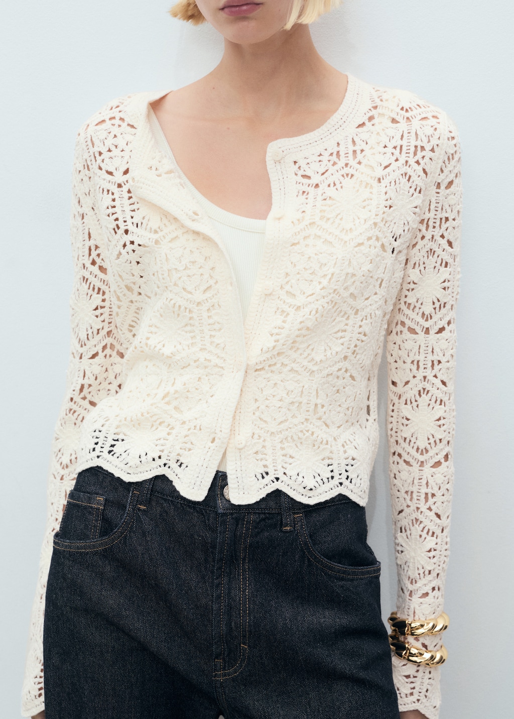 Crochet cardigan with scalloped hem