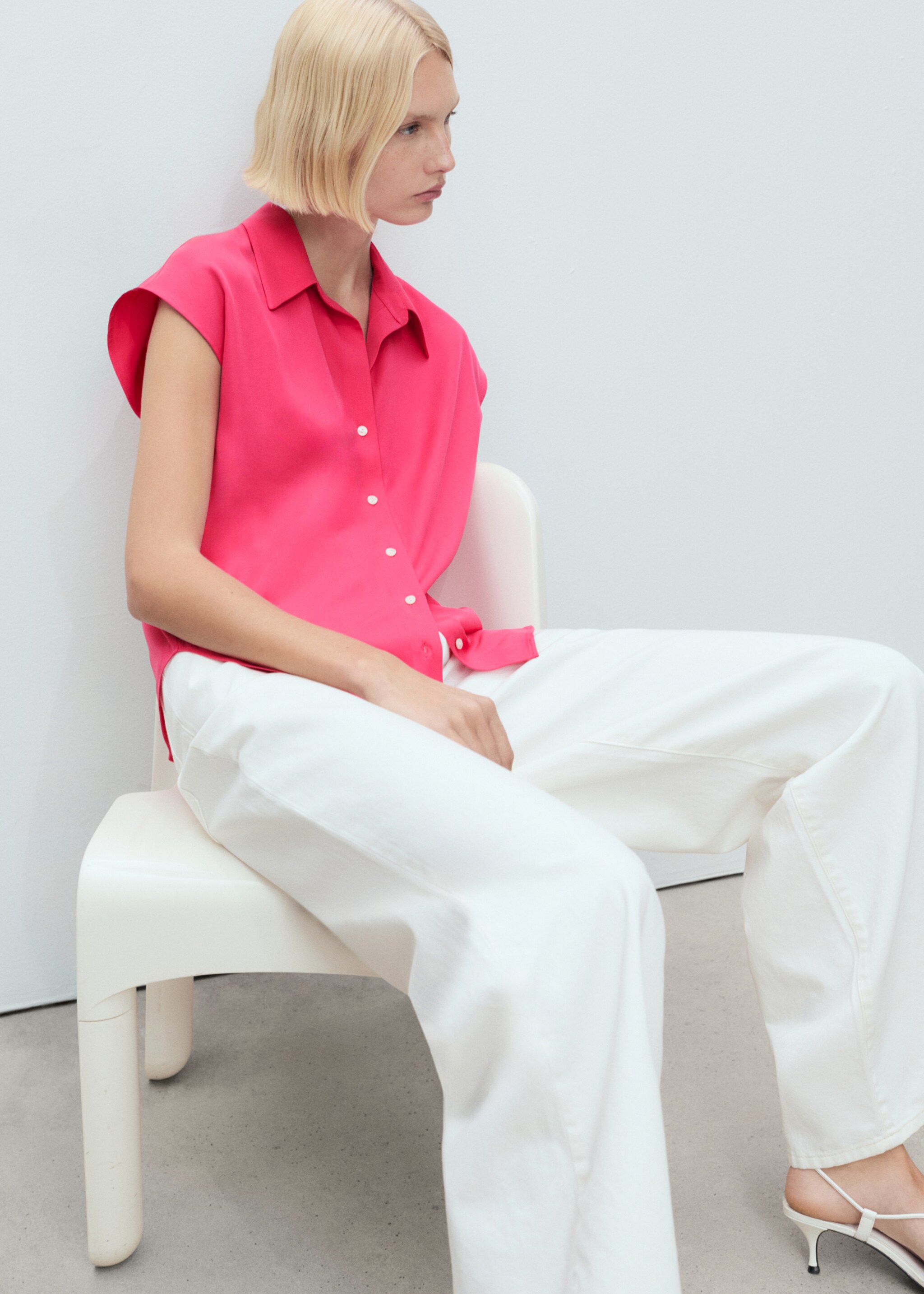 Lyocell sleeveless shirt - Details of the article 2